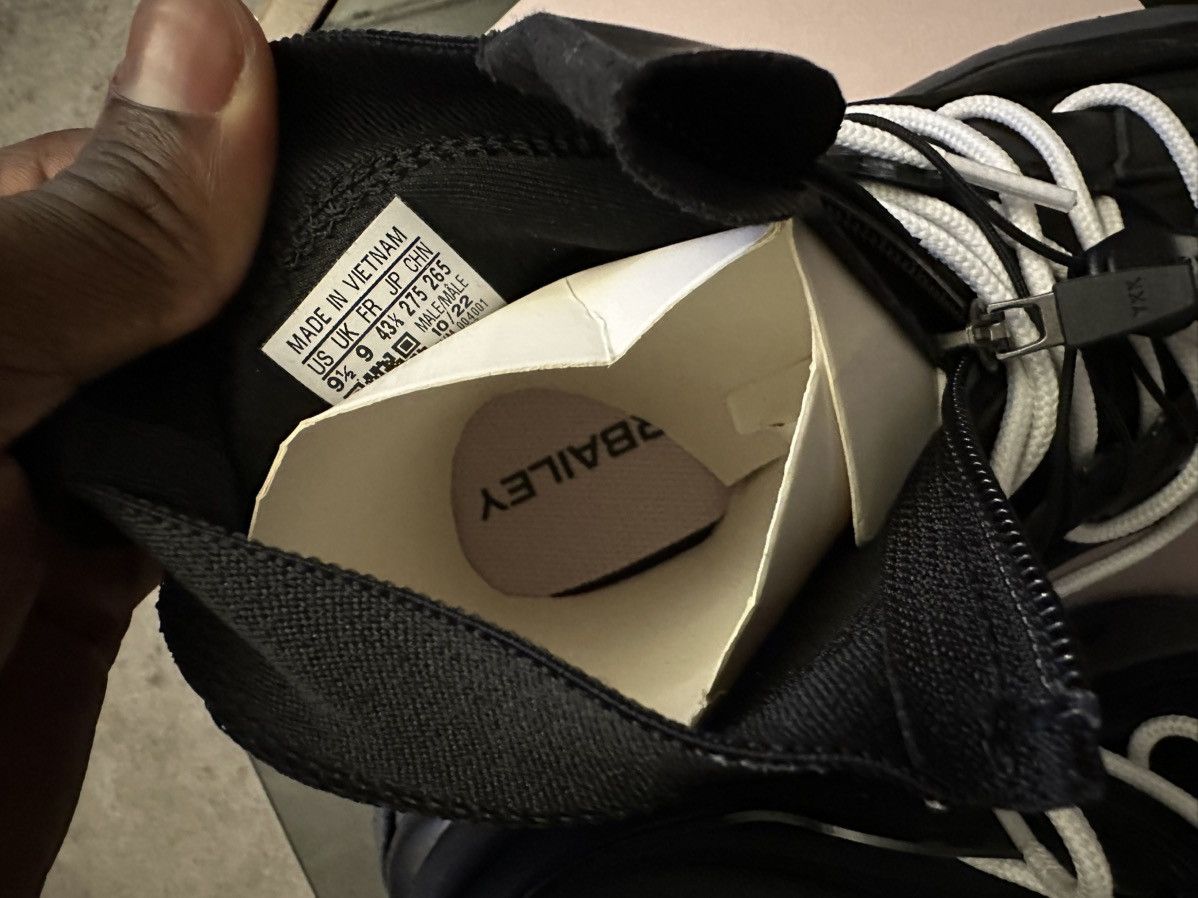 Adidas Adidas Ozmorphis MrBailey Size US 9.5 / EU 42-43 - 7 Thumbnail