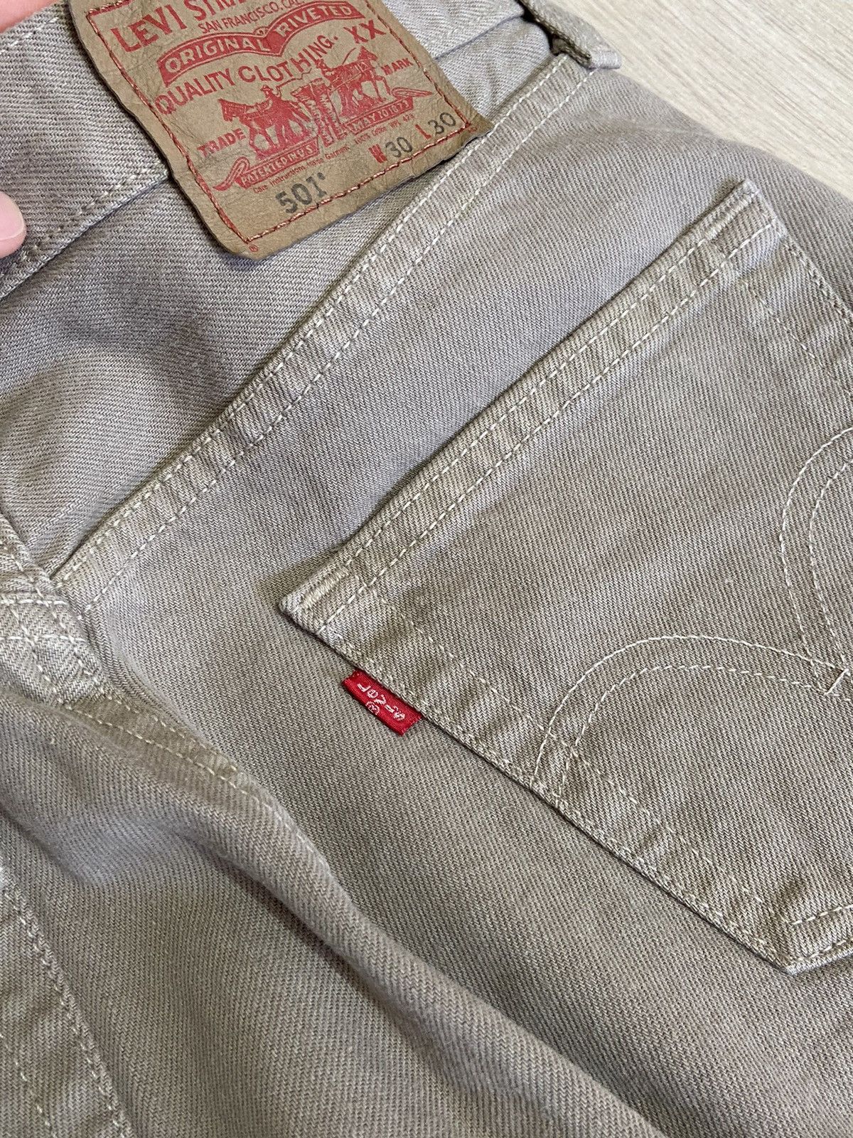Levi's × Vintage Levi’s 501 pants 90s vintage brown size W30 L30 Size US 30 / EU 46 - 8 Thumbnail