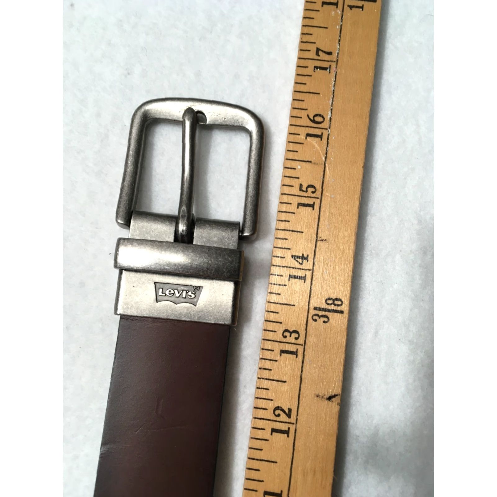 Levi's Levi's Brown Leather Work Belt Men's 44 Buckle Adjustable Regular Leather Work Belt Mens 44 Brown US Vintage Style Belt Size 44 - 4 Thumbnail