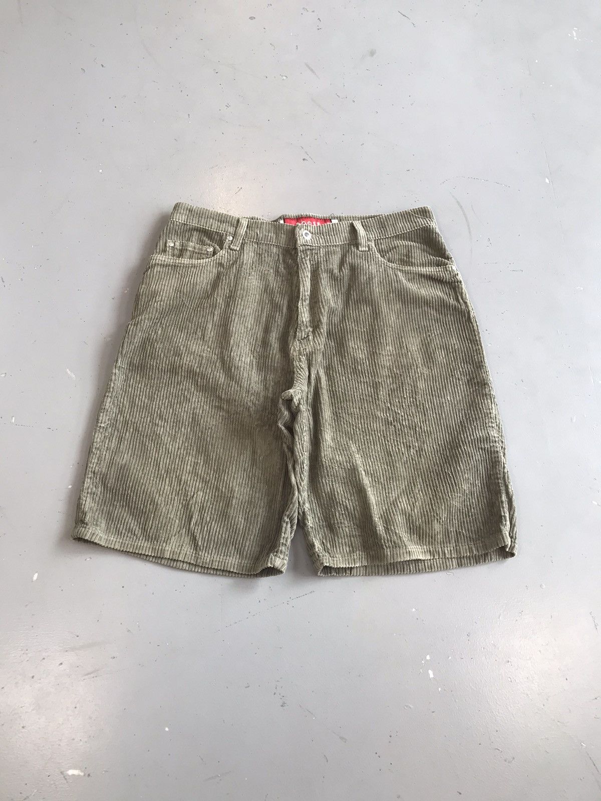 Levi's × Vintage Vintage Levi’s silver tab jort Size US 36 / EU 52 - 1 Thumbnail