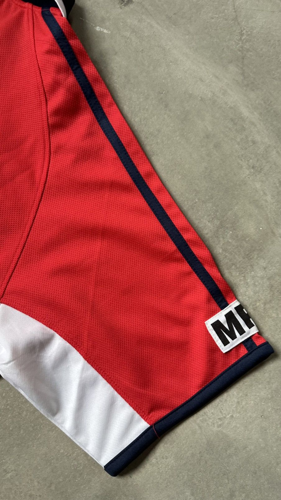 Umbro VINTAGE UMBRO JERSEY ENGLAND TEMPLATE Size US M / EU 48-50 / 2 - 8 Thumbnail