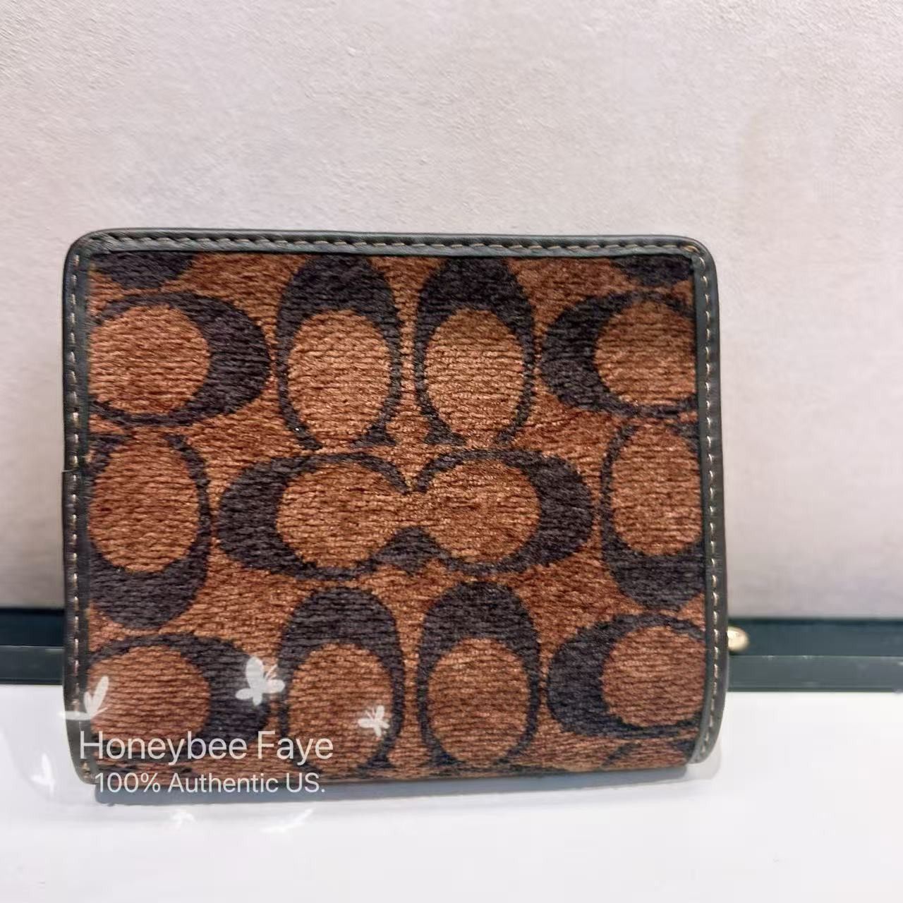 Coach NWT Coach Snap Wallet In Signature Chenille CCQ32 Size ONE SIZE - 4 Thumbnail