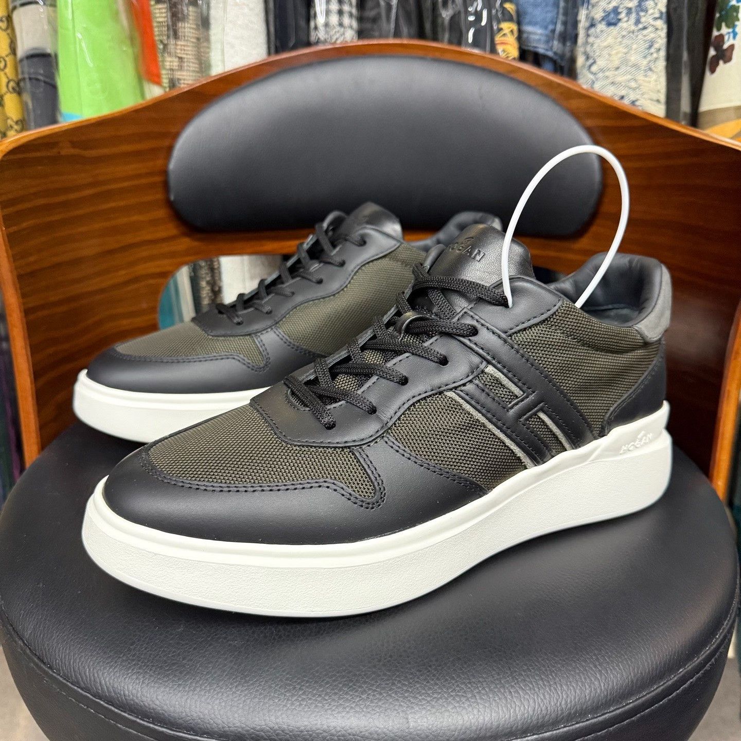 Hogan Hogan Retro Gray Lowtop Sneakers 8.5 Men Size US 8.5 / EU 41-42 - 1 Thumbnail