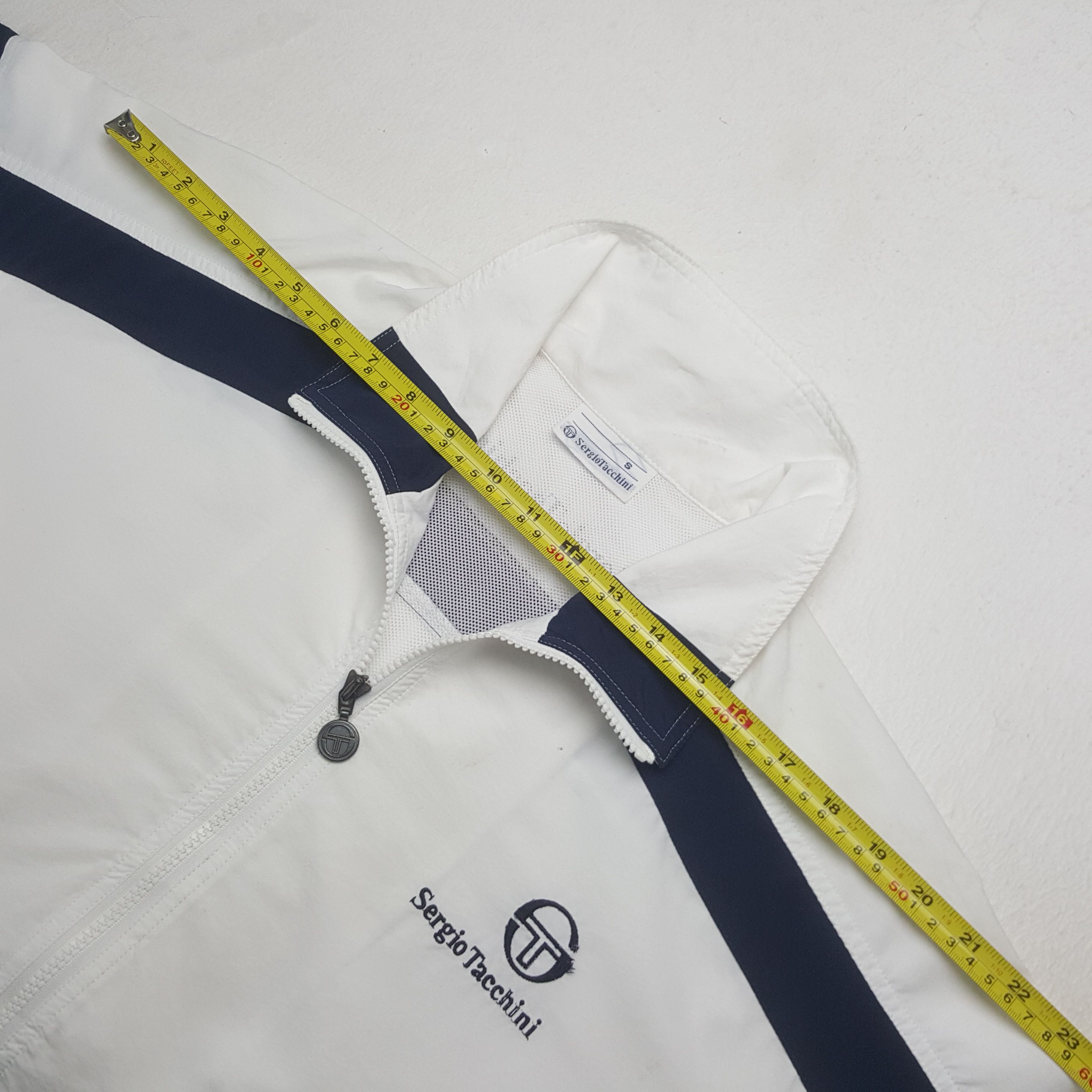 Sergio Tacchini Vintage Sergio Tacchini Tennis Sport Windbreaker Jacket RR12 Size US L / EU 52-54 / 3 - 6 Thumbnail