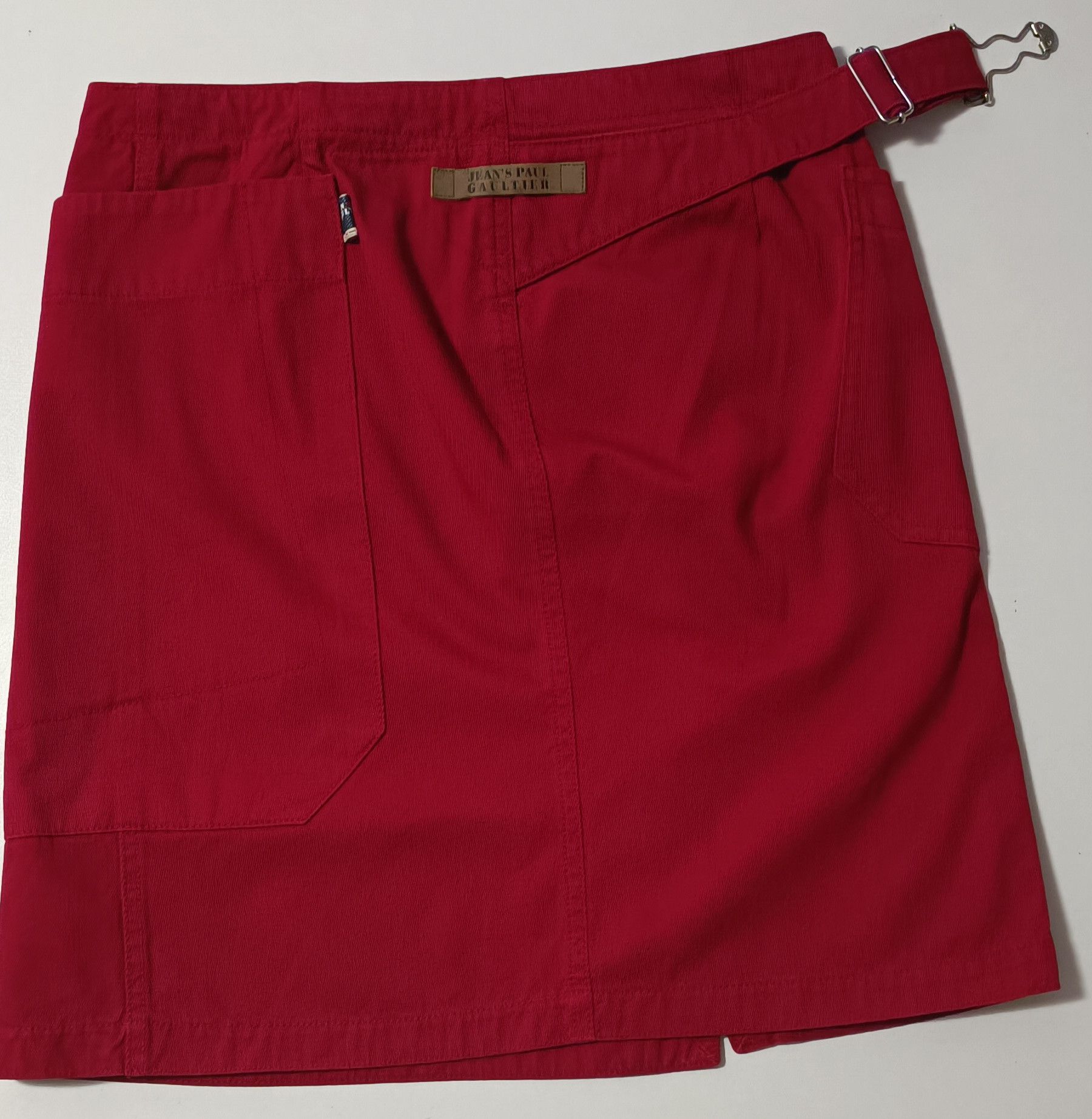 Jean Paul Gaultier 2000's - Asymmetric mini skirt in red denim Size 27" / US 4 / IT 40 - 18 Thumbnail