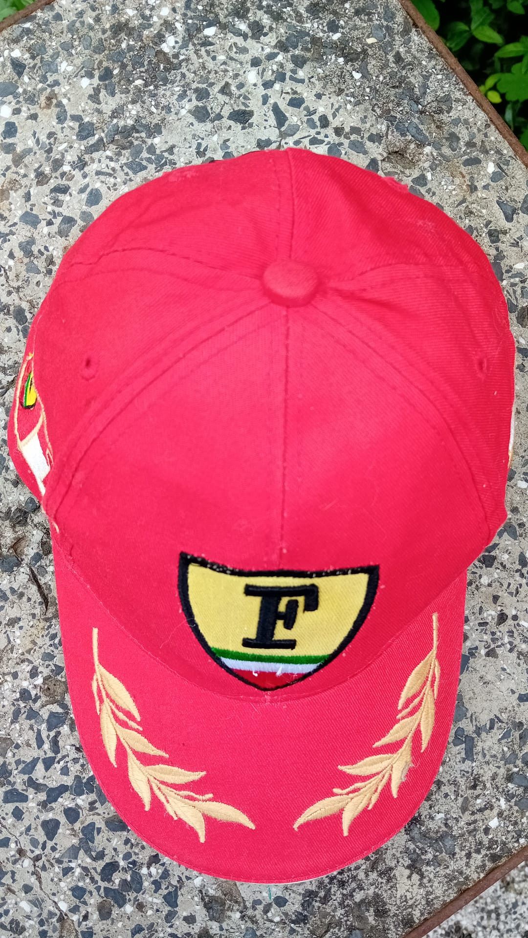 Formula 1 × Vintage Formula 1 Ferrari Vintage Racing Strapback Hat Size ONE SIZE - 2 Thumbnail