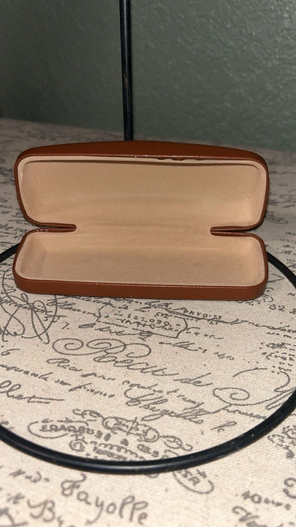 Longchamp Longchamp Paris Brown Leather Hard Shell Eyeglass(Case Only) Size ONE SIZE - 2 Thumbnail