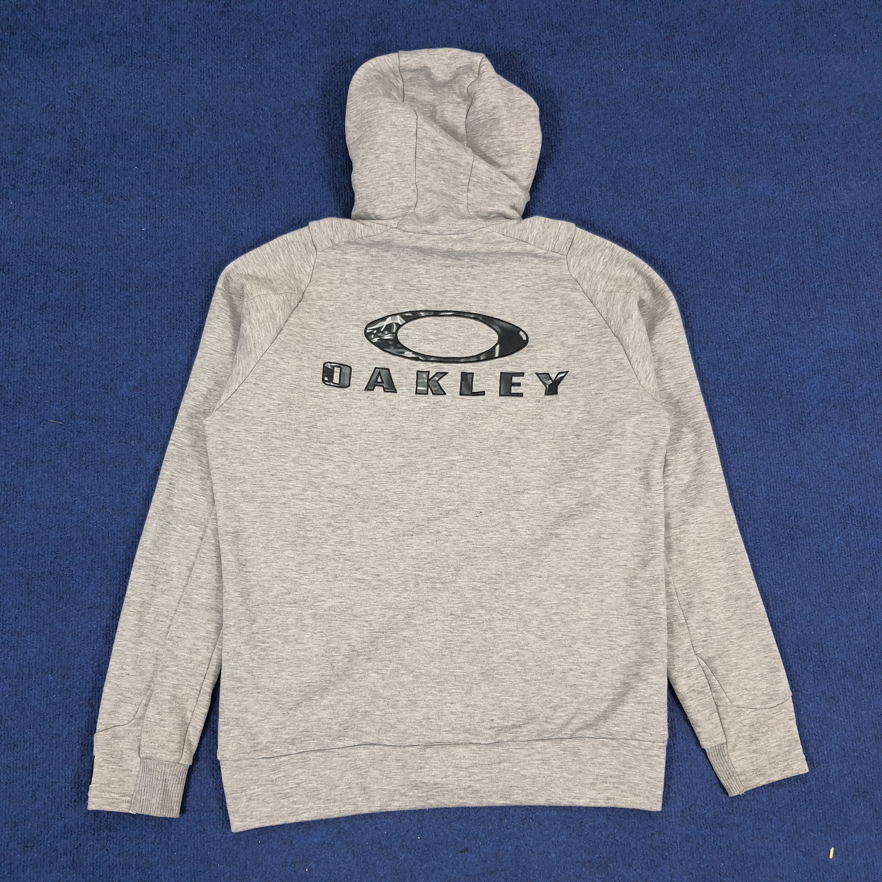 Oakley × Vintage Vintage Oakley Camo Logo Zipper Sweatshirt Hoodie Size US M / EU 48-50 / 2 - 1 Thumbnail