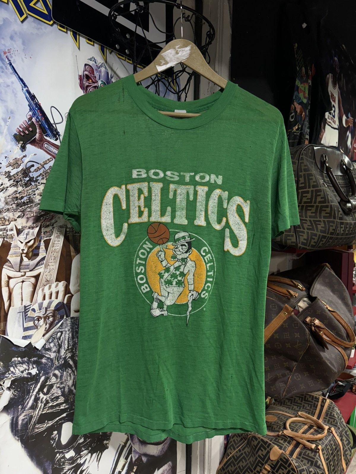Vintage Vintage 89’s Boston Celtics T-Shirt Single Stitch Size Med Size US M / EU 48-50 / 2 - 1 Thumbnail