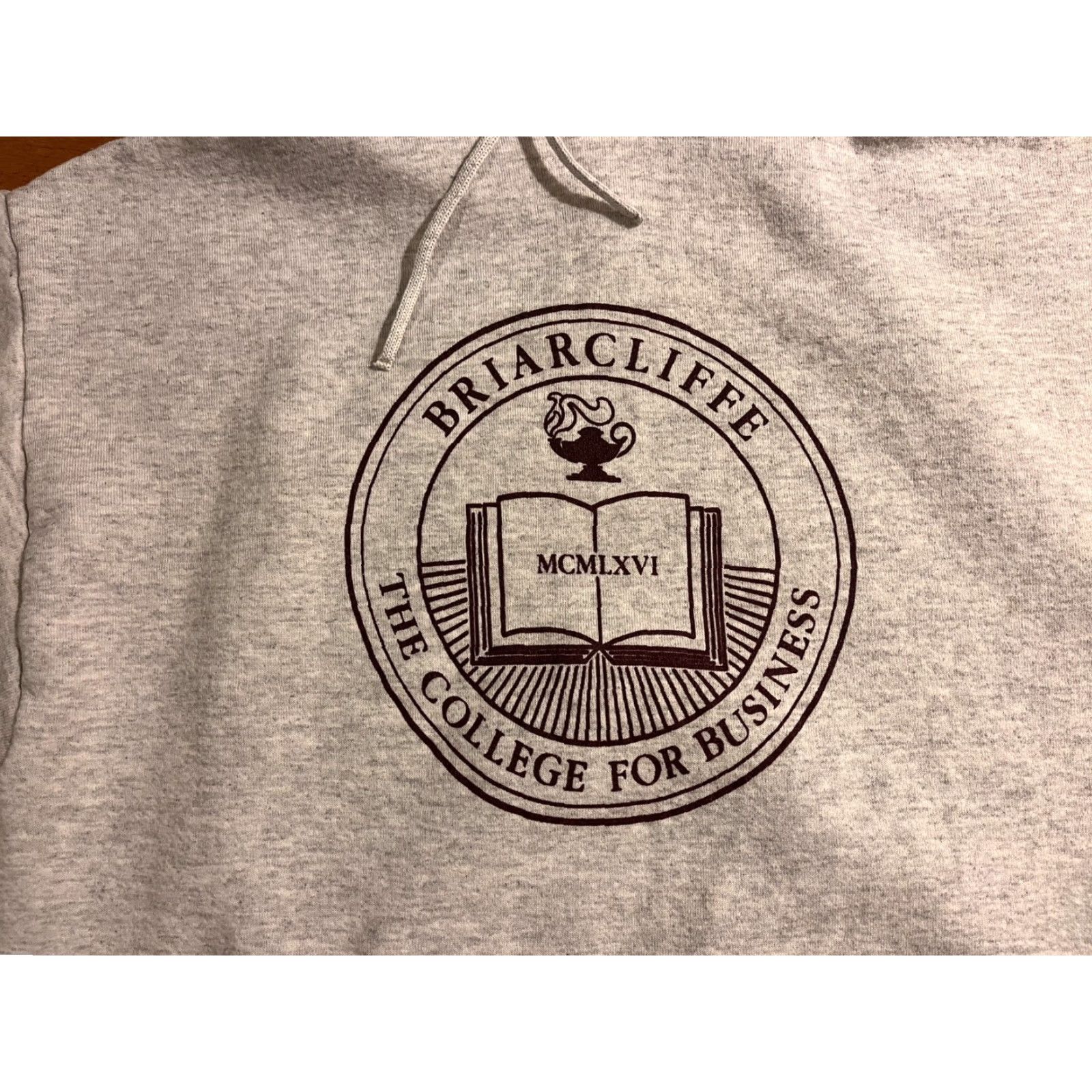 Jerzees VINTAGE JERZEES Briarcliffe College For Business Hoodie Mens XL Gray 90s College Retro School Logo Pullover Hooded Pockets Graphic Print Sweatshirt Size US XL / EU 56 / 4 - 3 Thumbnail