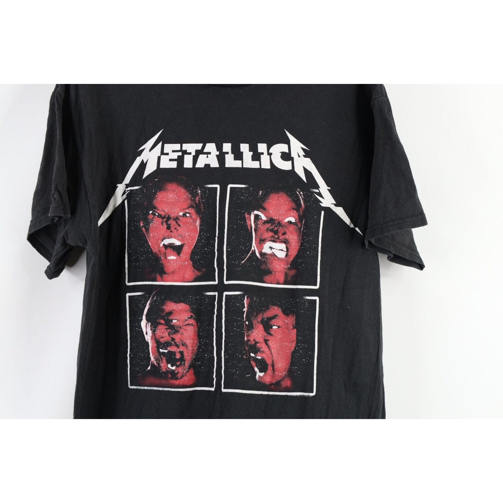Vintage Metallica Faded Spell Out World Wired Tour Band T-Shirt Size US M / EU 48-50 / 2 - 4 Thumbnail