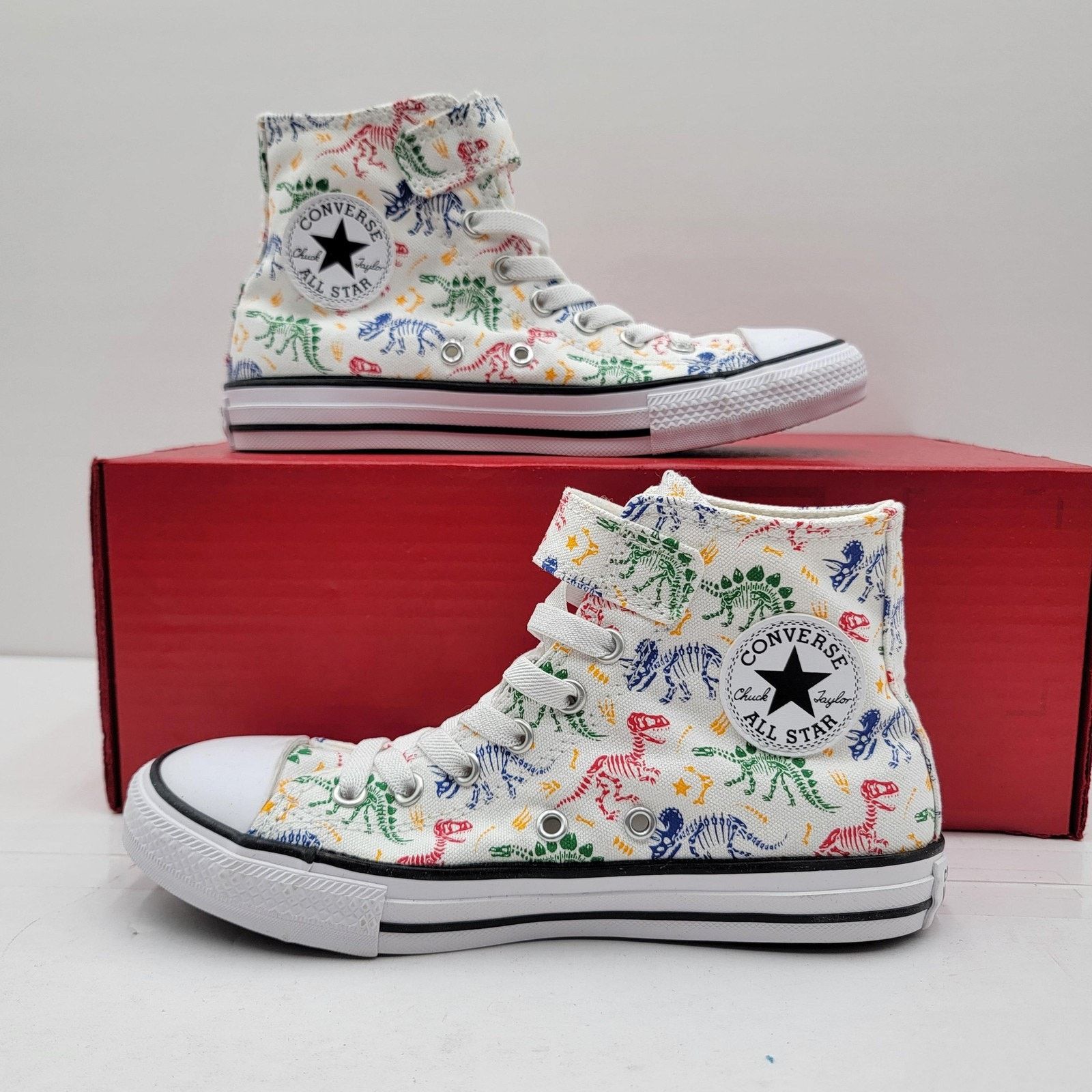 Converse Converse CTAS Youth Size 2.5 White Dinosaur Print A04767F Size US 4 / IT 34 - 2 Thumbnail