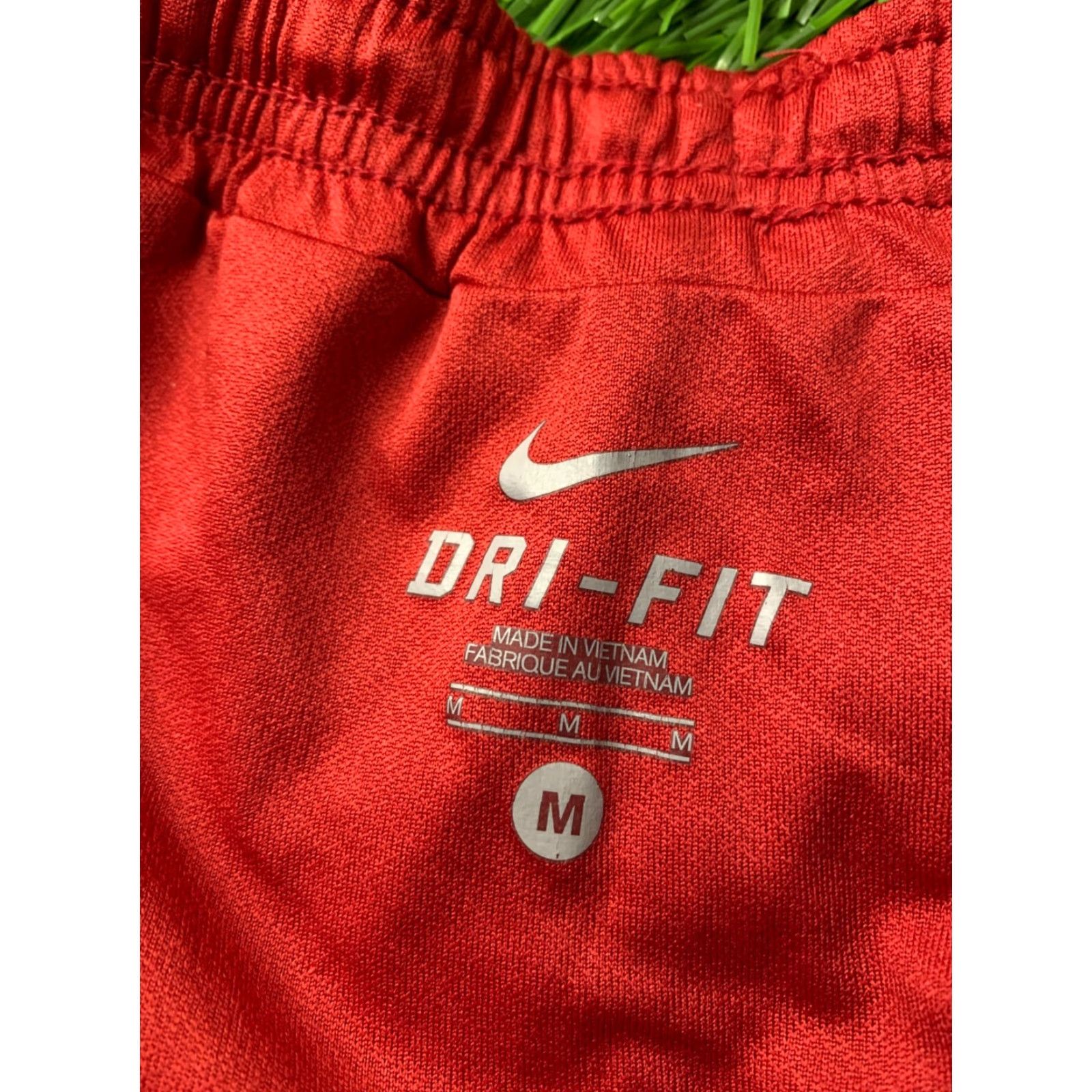 Nike Nike Dri-FIT Training Shorts Women M Floral Red Navy XS? Size 32" / US 10 / IT 46 - 4 Thumbnail