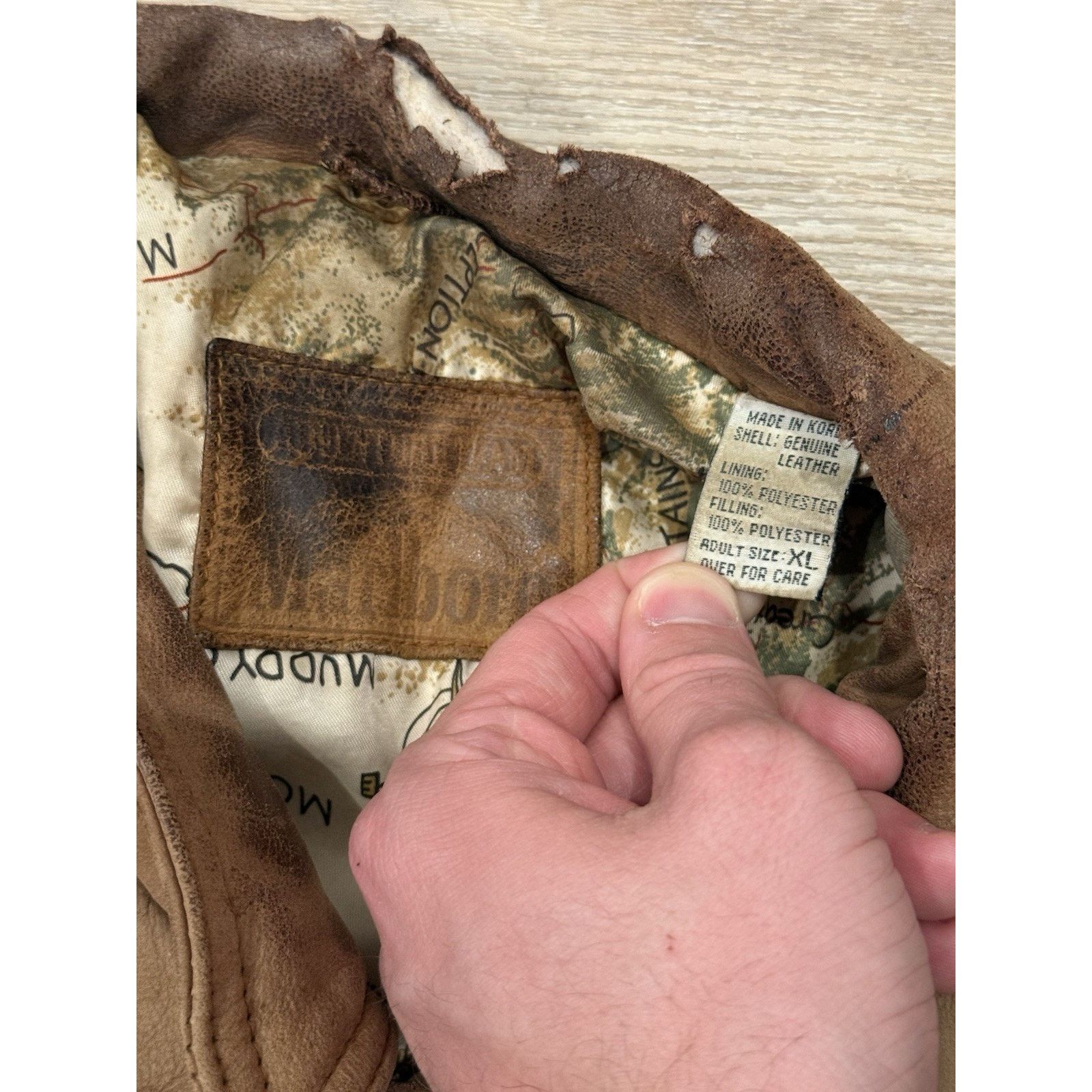 Marlboro Vintage Marlboro Adventure Jacket Leather Bomber Distressed Size US XL / EU 56 / 4 - 2 Thumbnail