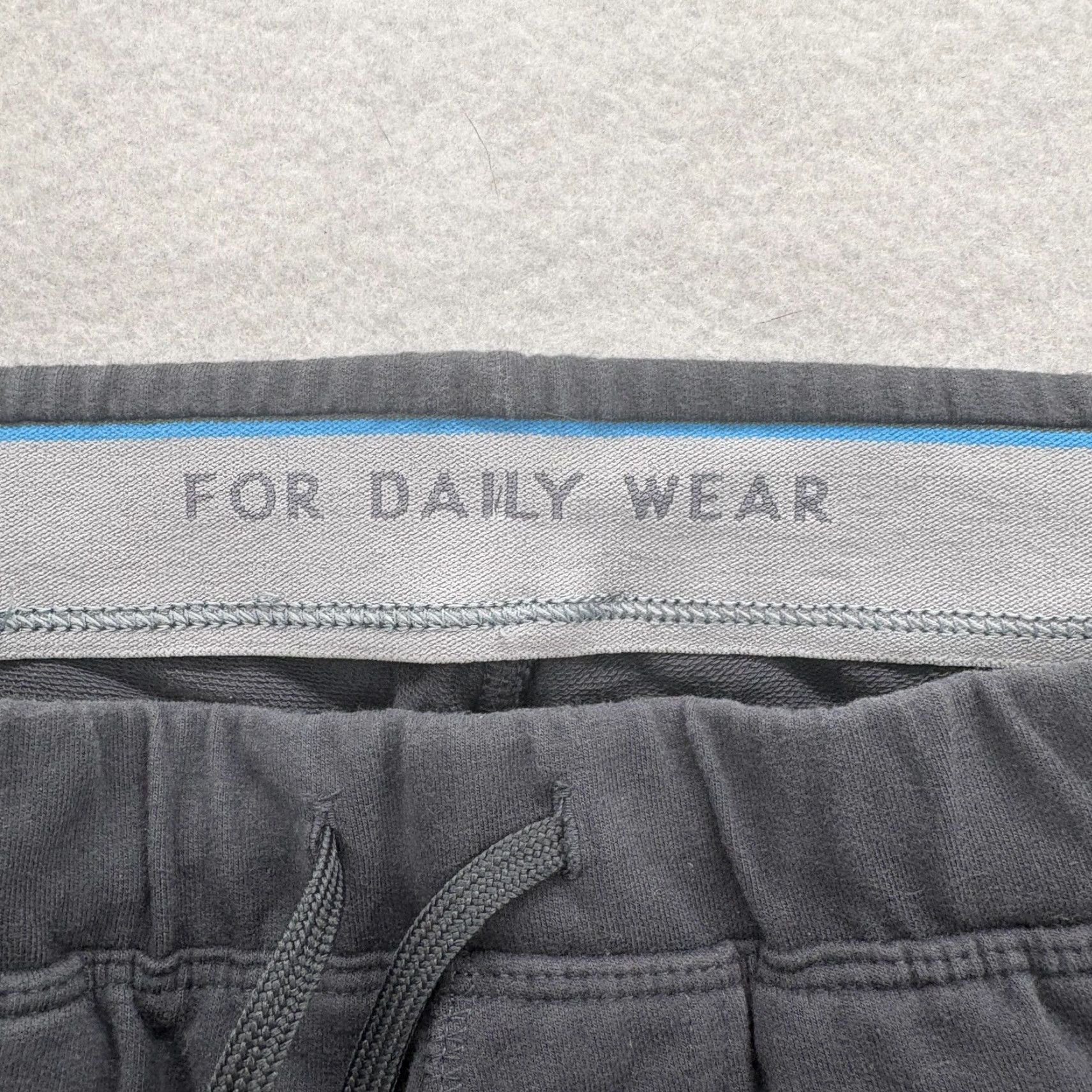 Vintage Mack Weldon Sweatpants Mens Small Tall Gray Stretch Tapered Everyday Jogger Pant Size US 29 - 3 Thumbnail