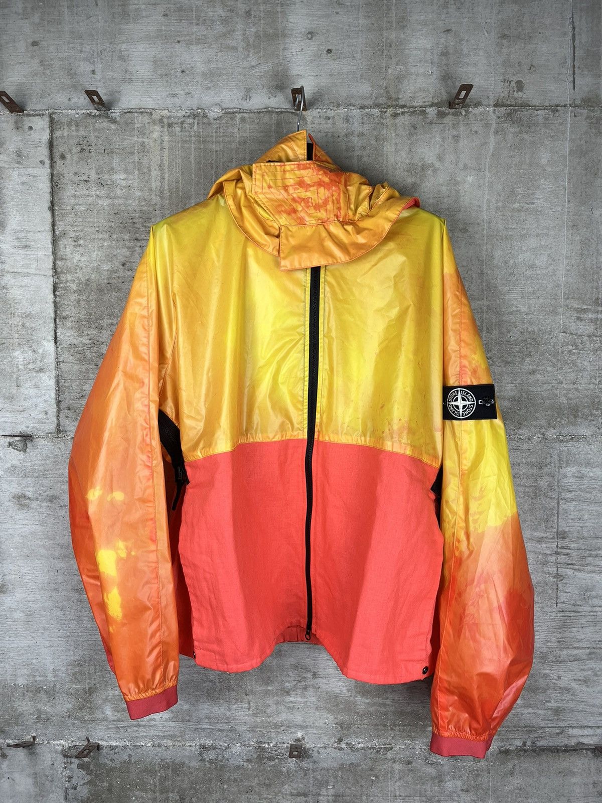 stone island thermo reactive