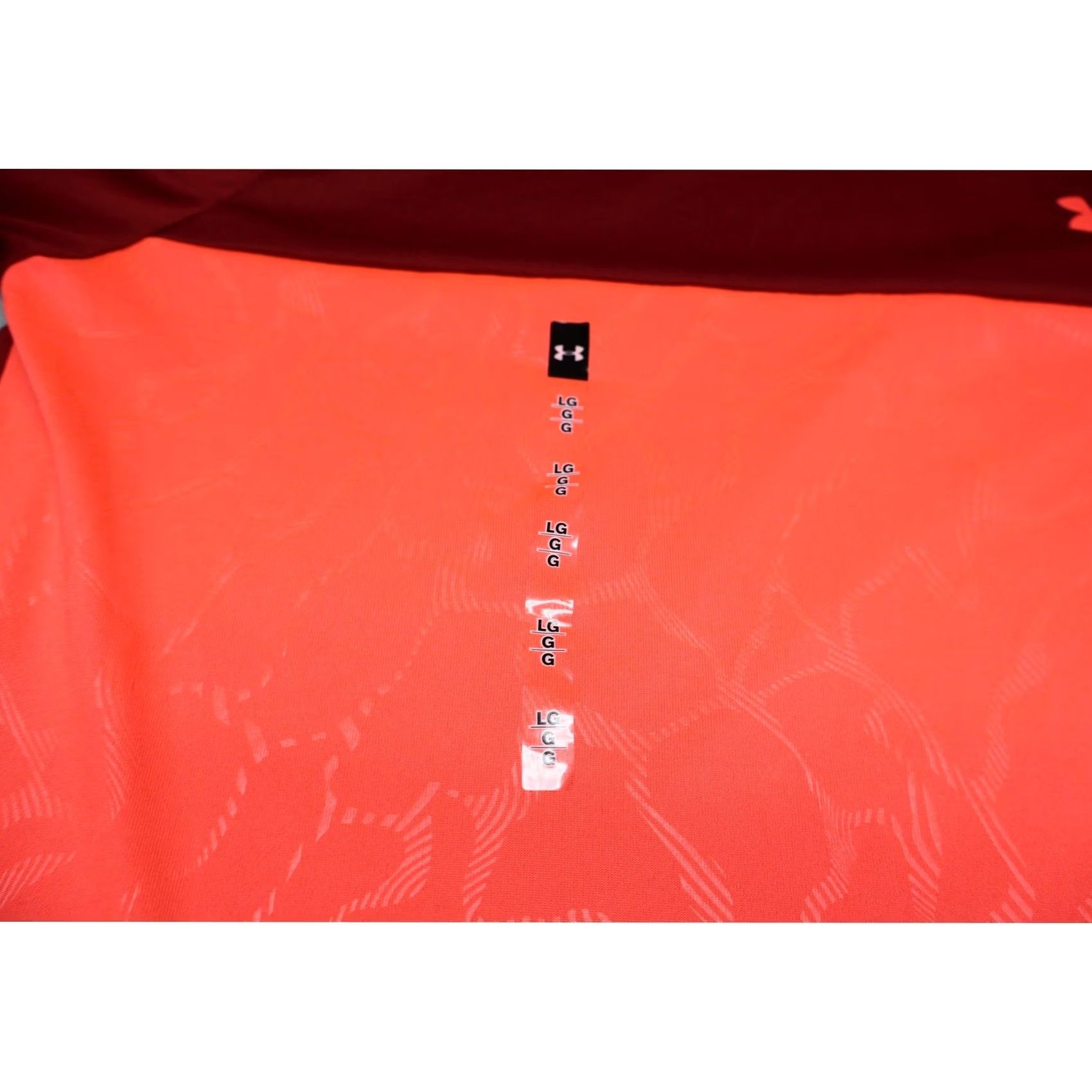 Under Armour Under Armour Shirt Mens Large Red HeatGear Lightweight 2.0 Emboss NEW Graphic Print Size US L / EU 52-54 / 3 - 3 Thumbnail