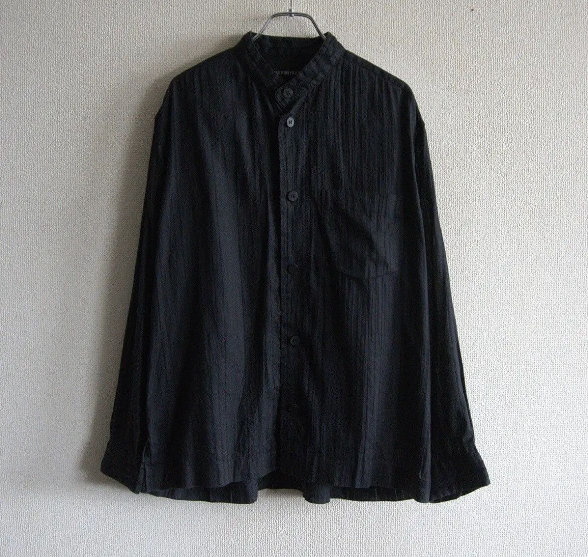 Issey Miyake ISSEY MIYAKE MEN Black Cotton Linen Long Sleeve Shirt Size US M / EU 48-50 / 2 - 1 Thumbnail