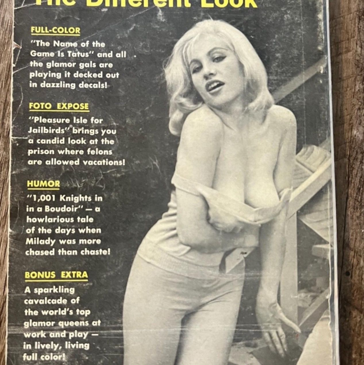 Vintage 1968 Vue Magazine for the Men of the World - Rare Magazine Size ONE SIZE - 3 Thumbnail