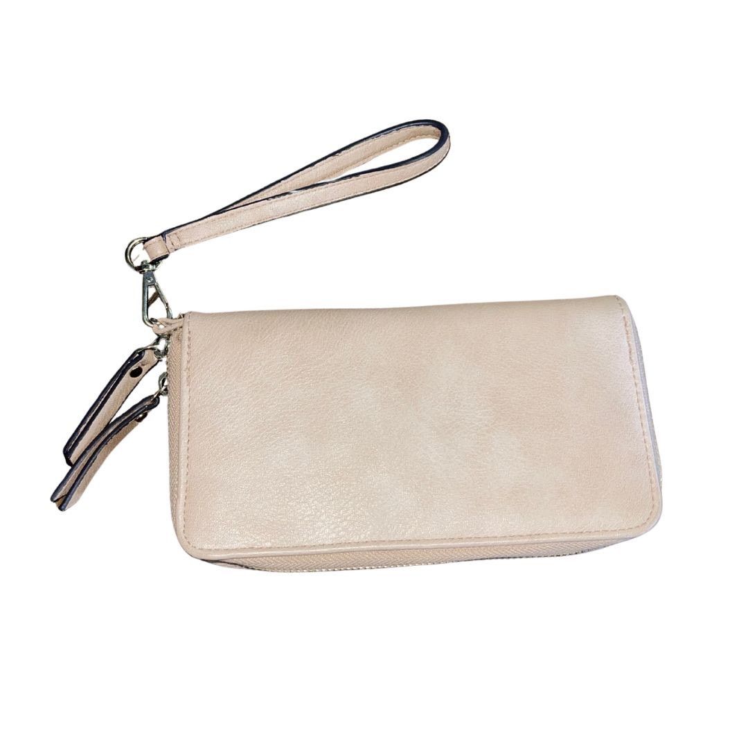 Other Max Studio Wristlet Card Wallet FullZip Clutch Vegan leather Size ONE SIZE - 2 Thumbnail