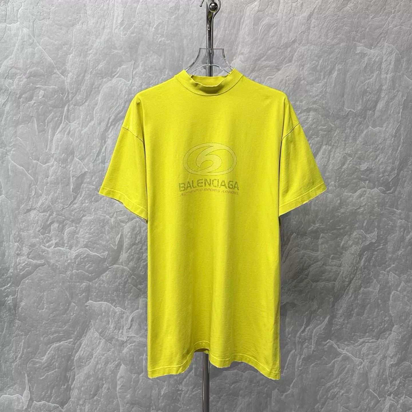 balenciaga vintage logo printed short sleeve tee
