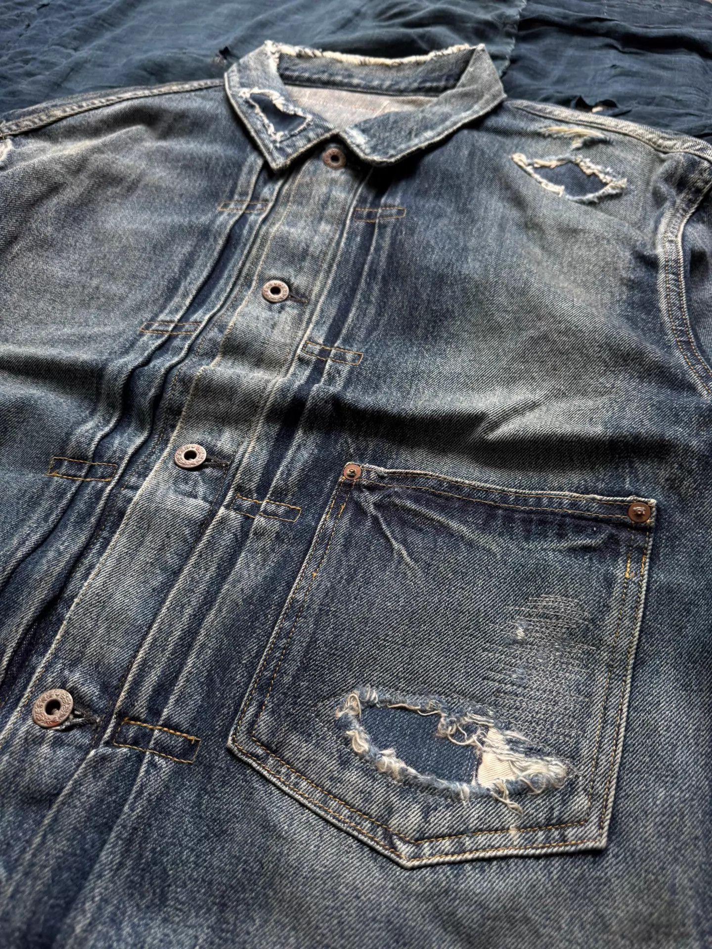 Madness MADNESS 24AW Type-I Aged Distress Denim Jkt Japan Size US L / EU 52-54 / 3 - 6 Thumbnail