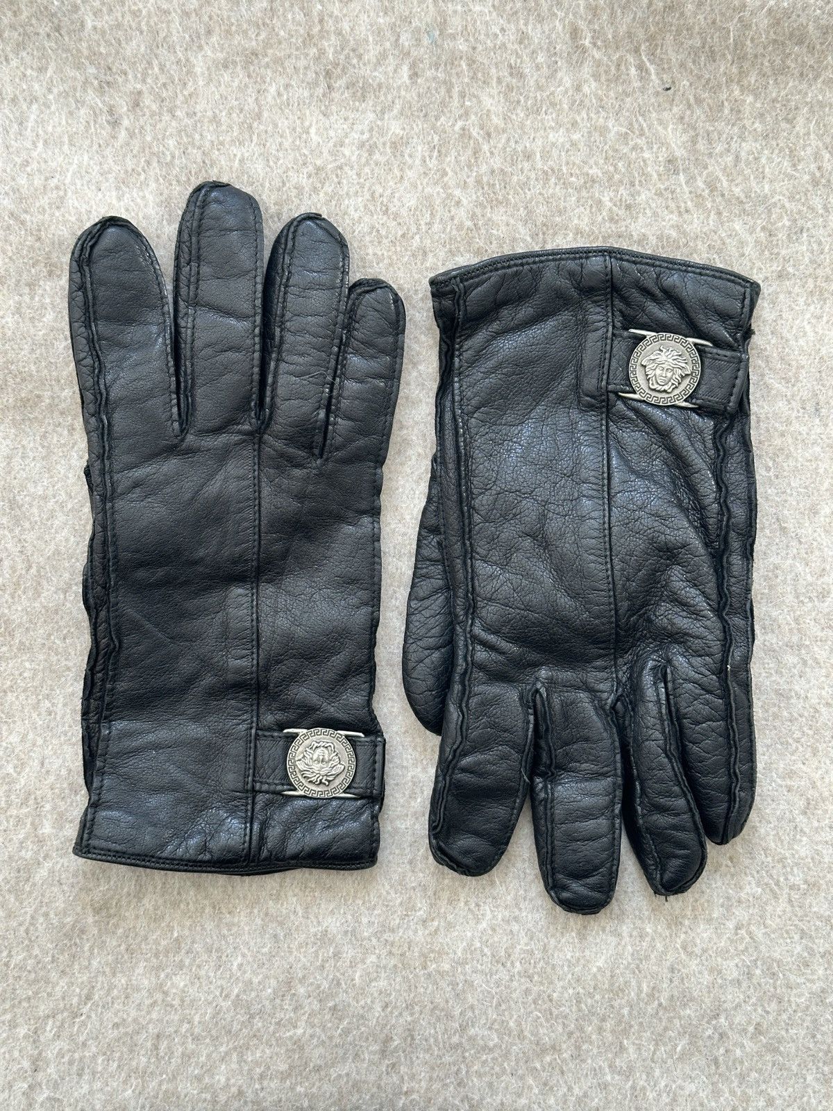 Versace 1990s Gianni Versace Leather and Sterling Wool Lined Gloves Size ONE SIZE - 1 Thumbnail