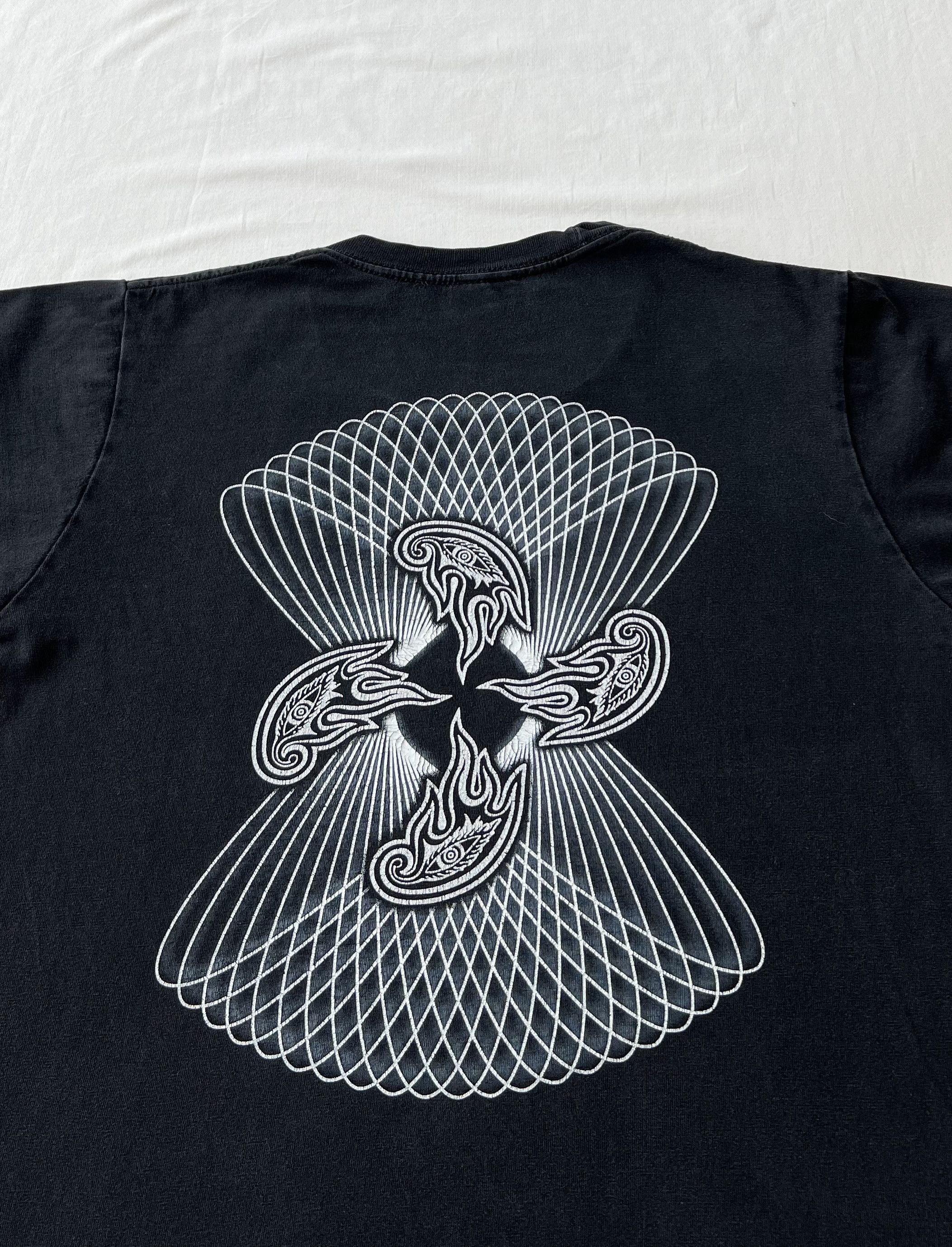Band Tees Vintage 2004 Tool Rock Band Hypnosis Flame Black T-shirt Size US S / EU 44-46 / 1 - 14 Thumbnail