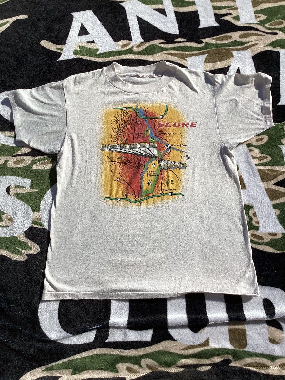 Other Vintage 1990s Parker 400 single stitch off-road racing Tee Size US M / EU 48-50 / 2 - 1 Thumbnail