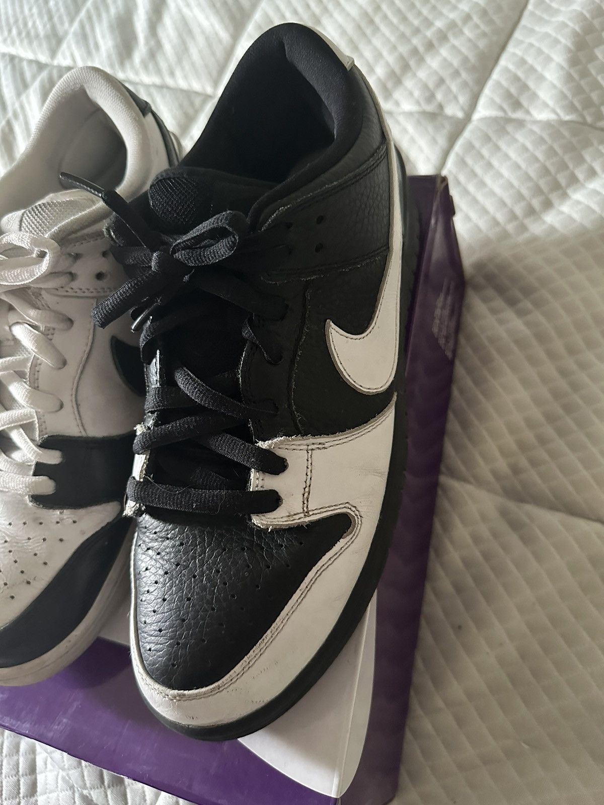 Nike Mens Nike SB dunks Yin & Yang Size US 10.5 / EU 43-44 - 4 Thumbnail