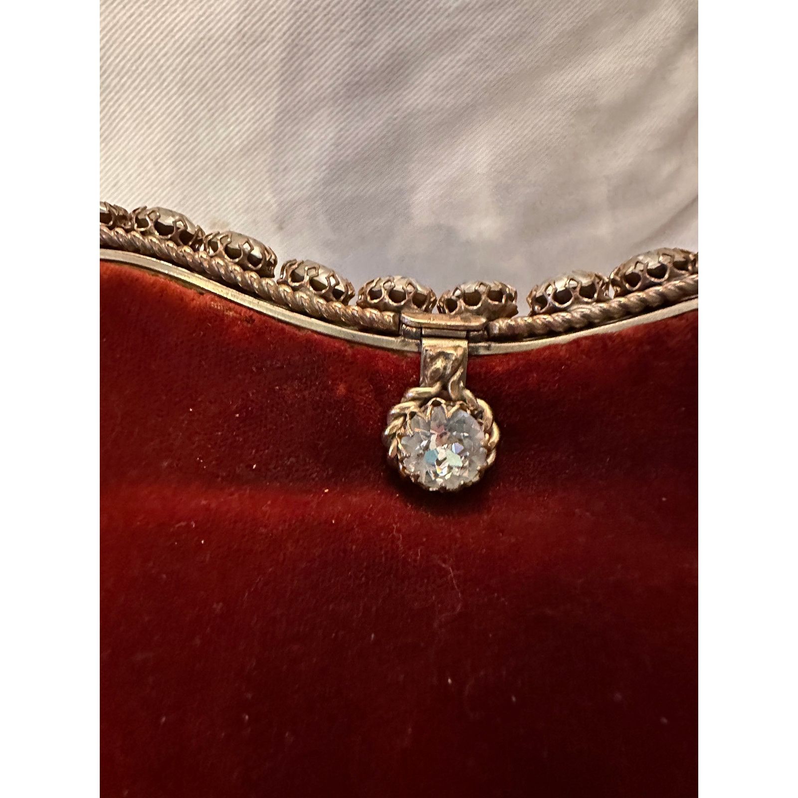 Vintage VINTAGE JOLLES ORIGINAL BURGUNDY VELVET JEWELED FRAME BAG Size ONE SIZE - 3 Thumbnail