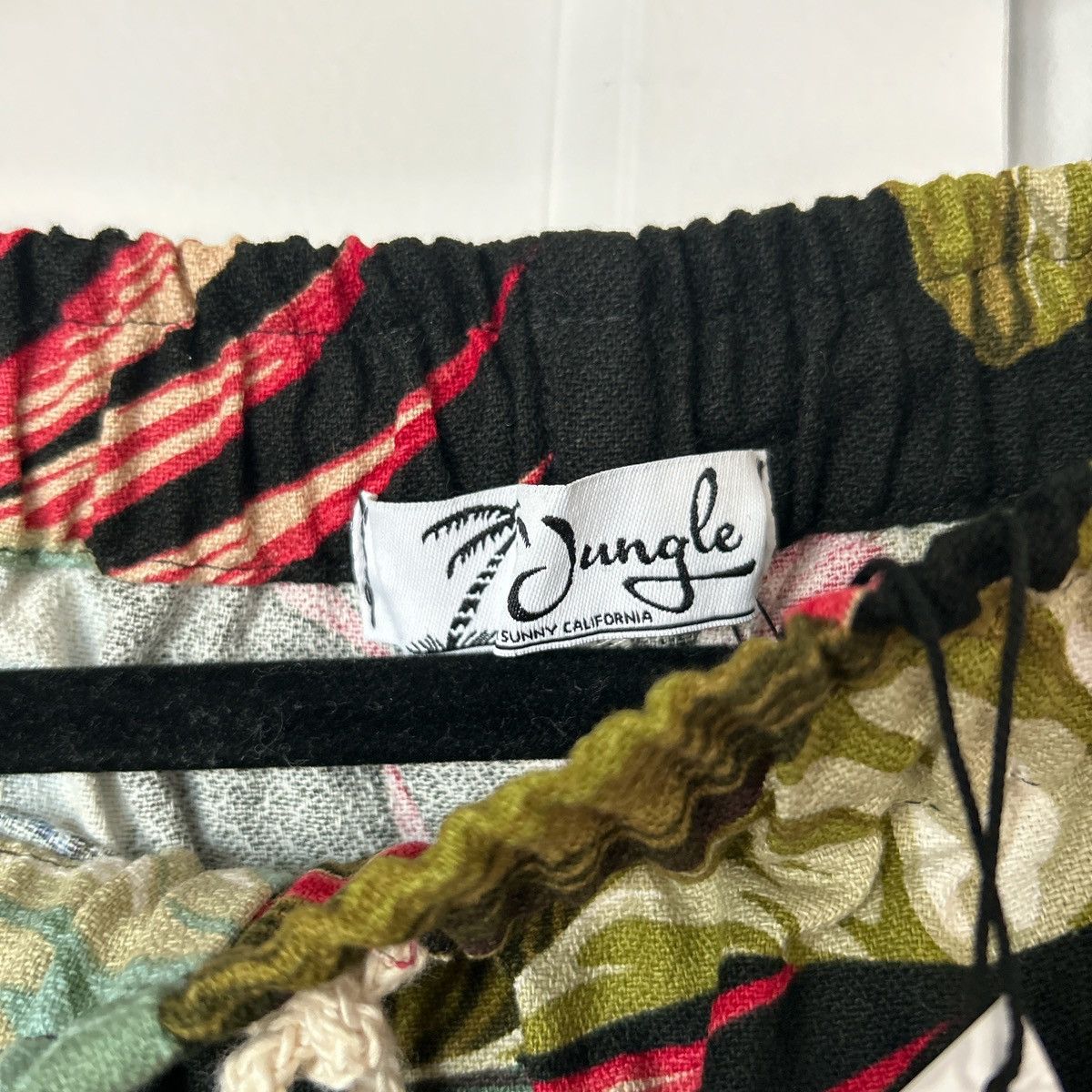 Jungle Gurl Jungle Gurl men’s shorts Size US 34 / EU 50 - 3 Thumbnail