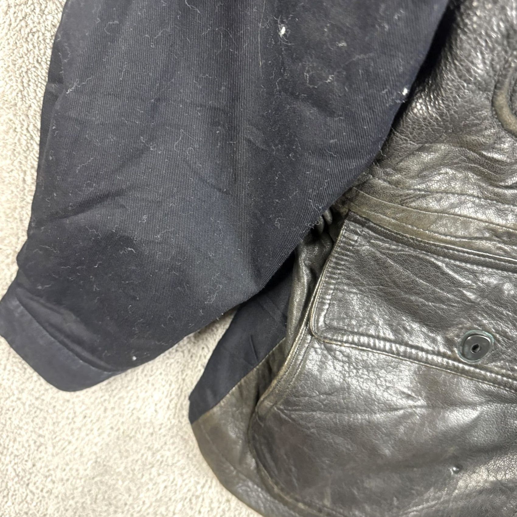 Vintage VINTAGE Lakeland Coat Men 42 Black Leather Canvas Insulated Outdoor Pockets Full Zip 2-Fabric Field-Style Coat Mens Size US XS / EU 42 / 0 - 2 Thumbnail