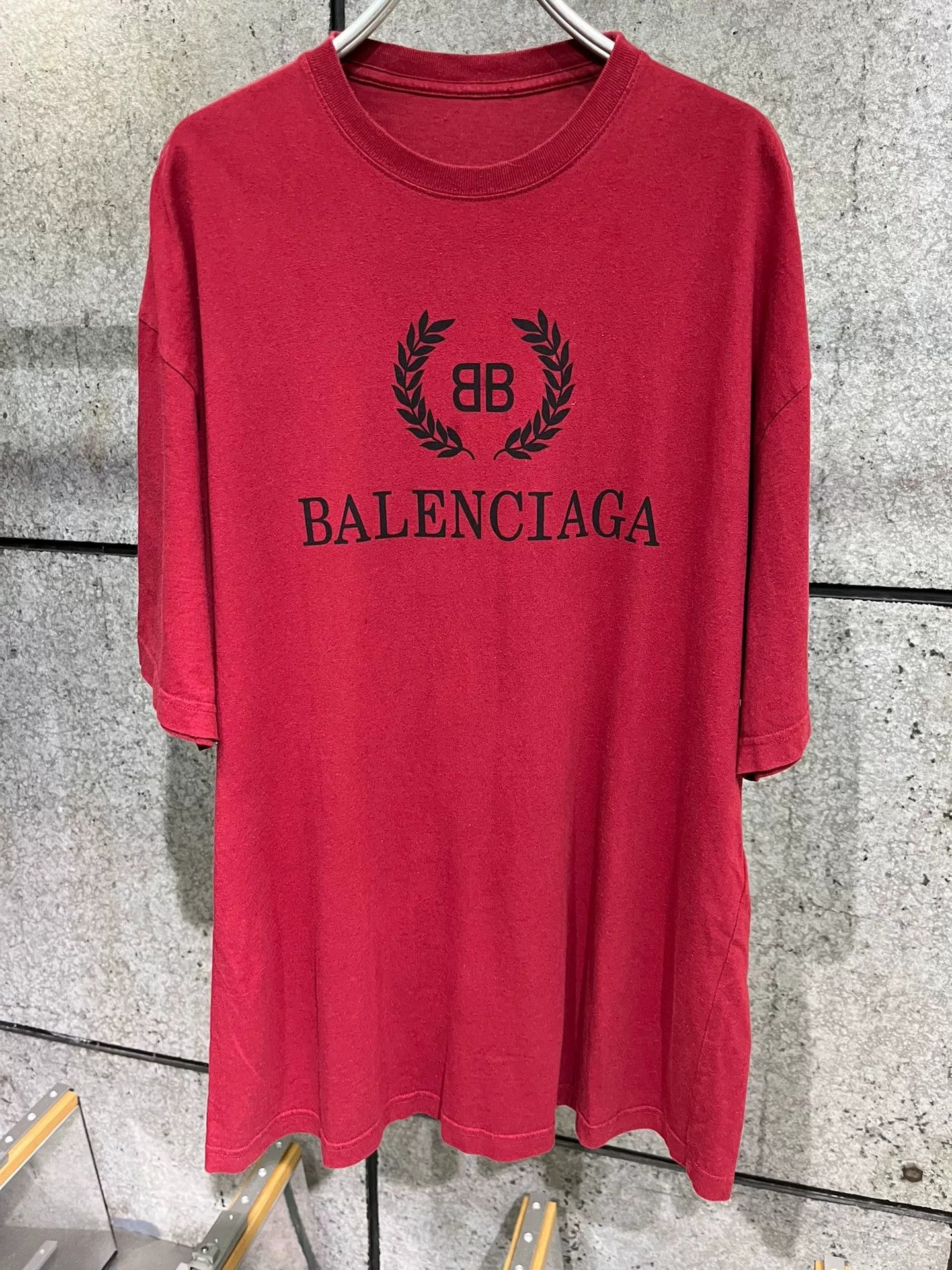 Balenciaga Balenciaga Red Wheat Short Sleeve S Size US S / EU 44-46 / 1 - 1 Thumbnail