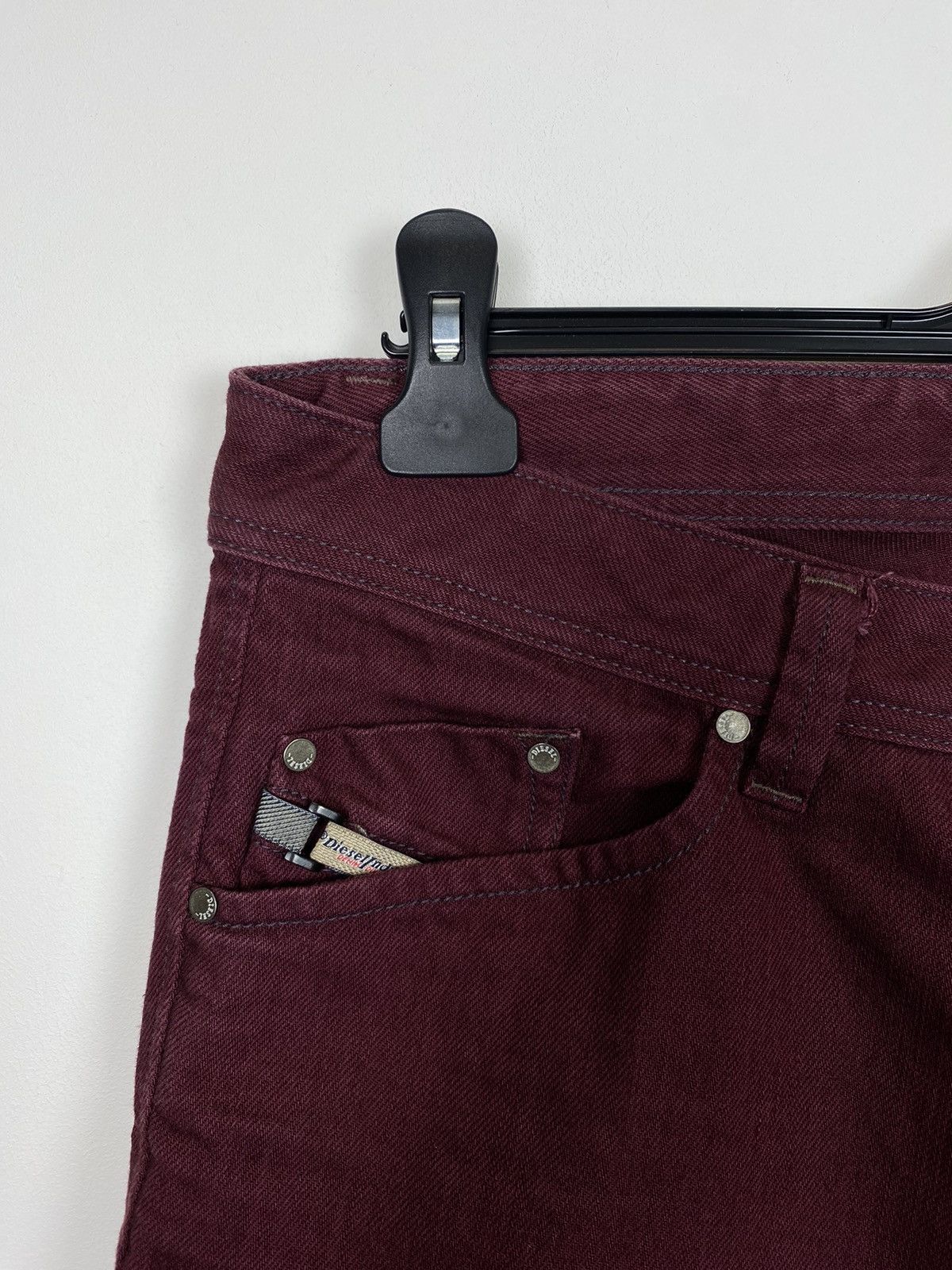 Diesel Vintage Y2K Diesel Darron Jeans Size 33/32 Luxury Brand Red Size US 33 - 4 Thumbnail