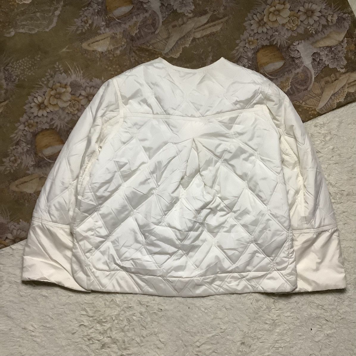 Ganni GANNI Detachable-Collar Ruffled Quilted Jacket size 34 Size XS / US 0-2 / IT 36-38 - 10 Thumbnail