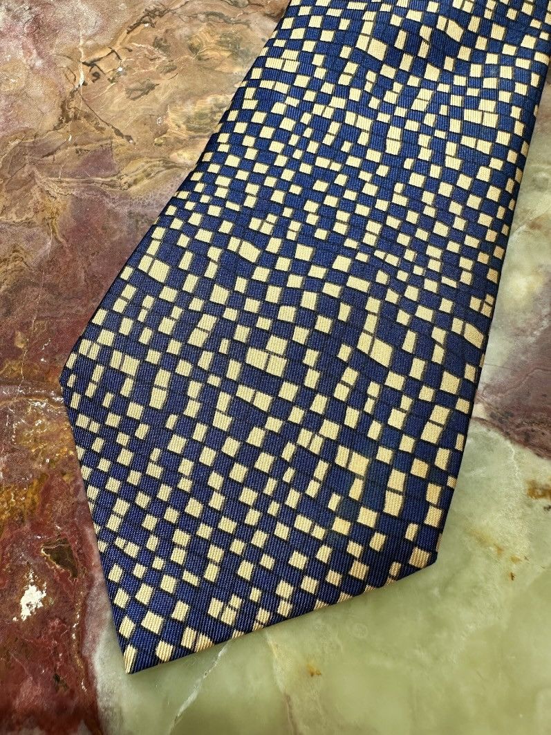 Hermes VINTAGE 1990s HERMES TIE NAVY GOLD GEOMETRIC SQUARES 7679 TA Size ONE SIZE - 2 Thumbnail