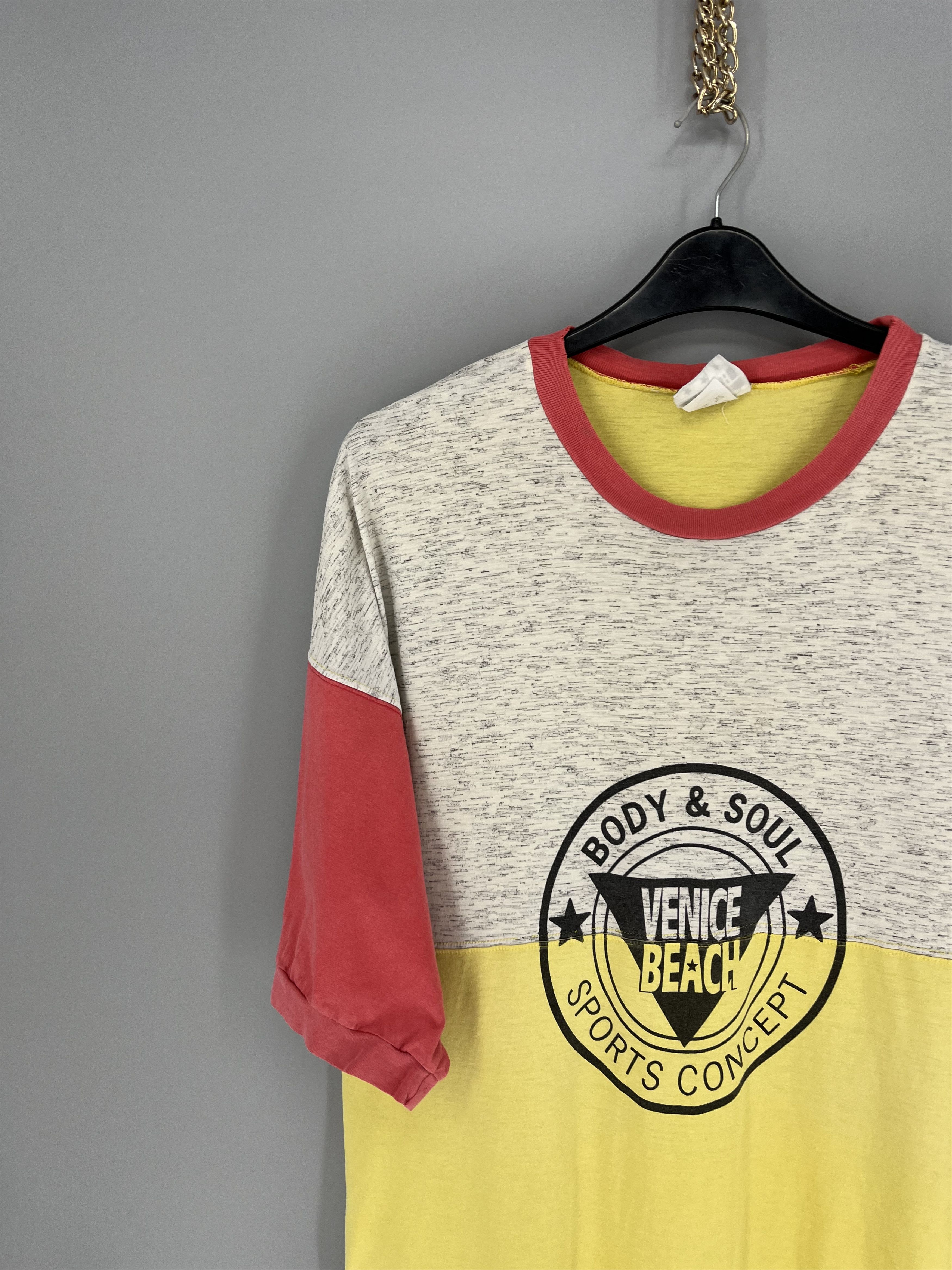 Vintage Vintage 90s Venice Beach T Shirt XLarge Size US XL / EU 56 / 4 - 4 Thumbnail