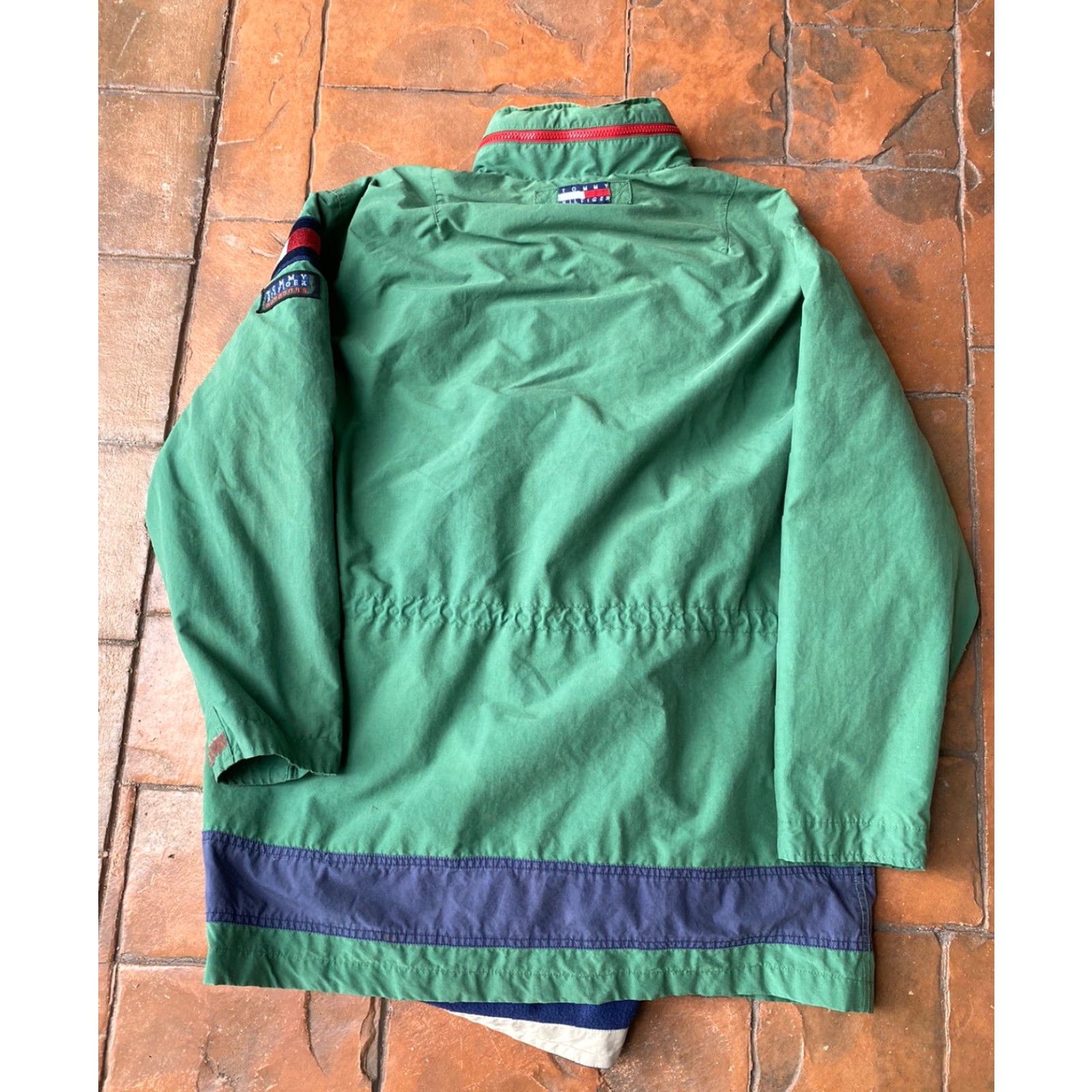 Tommy Hilfiger VINTAGE Tommy Hilfiger Outdoors Windbreaker Chore Jacket Large Green L Size US L / EU 52-54 / 3 - 3 Thumbnail