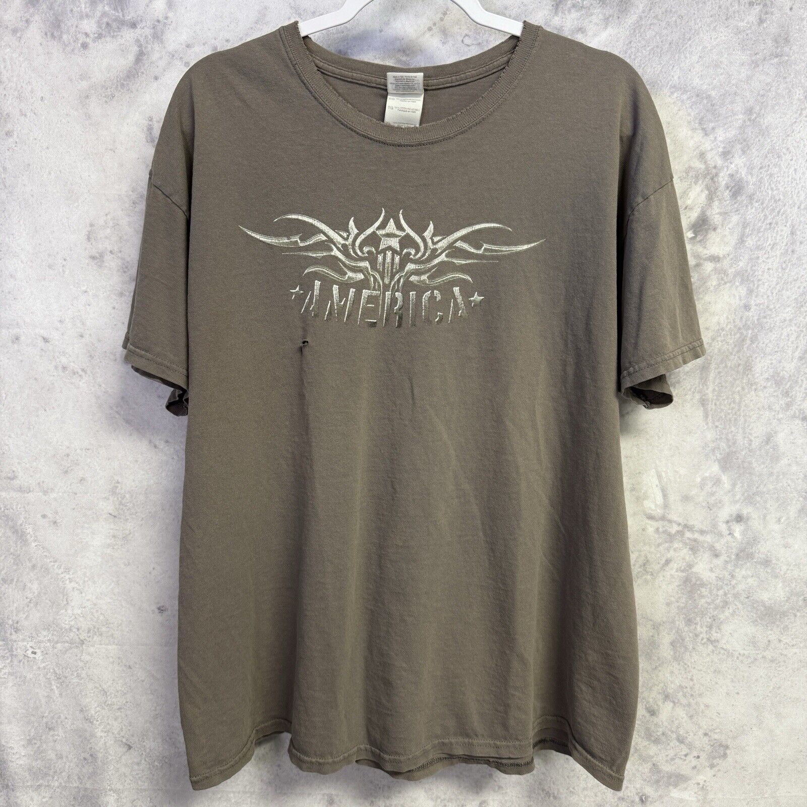 Vintage Vintage Y2K Tribal Grunge T Shirt Mens XL America USA Size US XL / EU 56 / 4 - 2 Thumbnail
