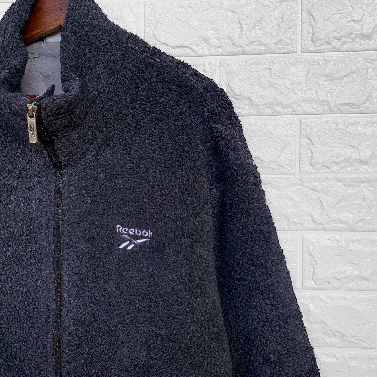 Reebok × Vintage Vintage Reebok Fleece Jacket Embroidered Logo Size US L / EU 52-54 / 3 - 9 Thumbnail