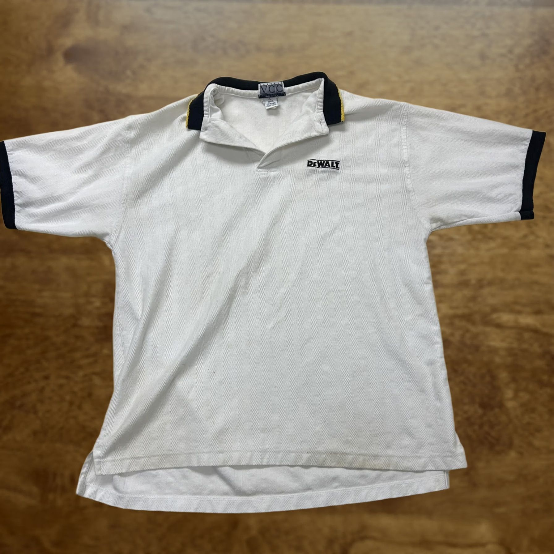 Vintage VINTAGE Vantage Polo Shirt Mens XL White DEWALT Logo Herringbone Made USA Polo Size US XL / EU 56 / 4 - 1 Thumbnail