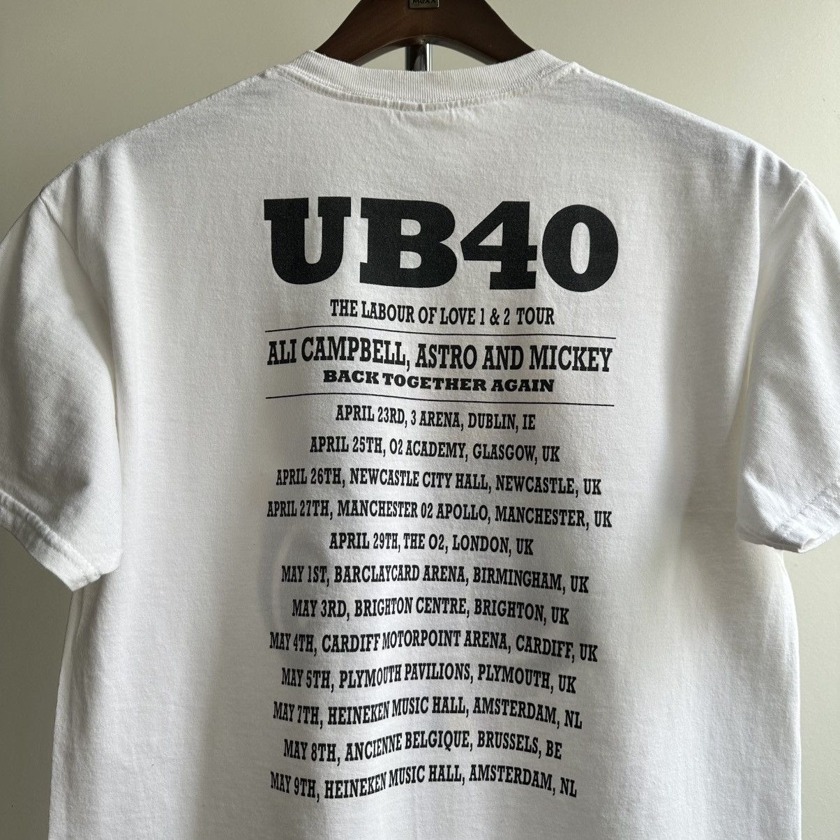 Band Tees × Vintage Vintage UB40 The Labour of Love Band Tour Tee Size US M / EU 48-50 / 2 - 5 Thumbnail