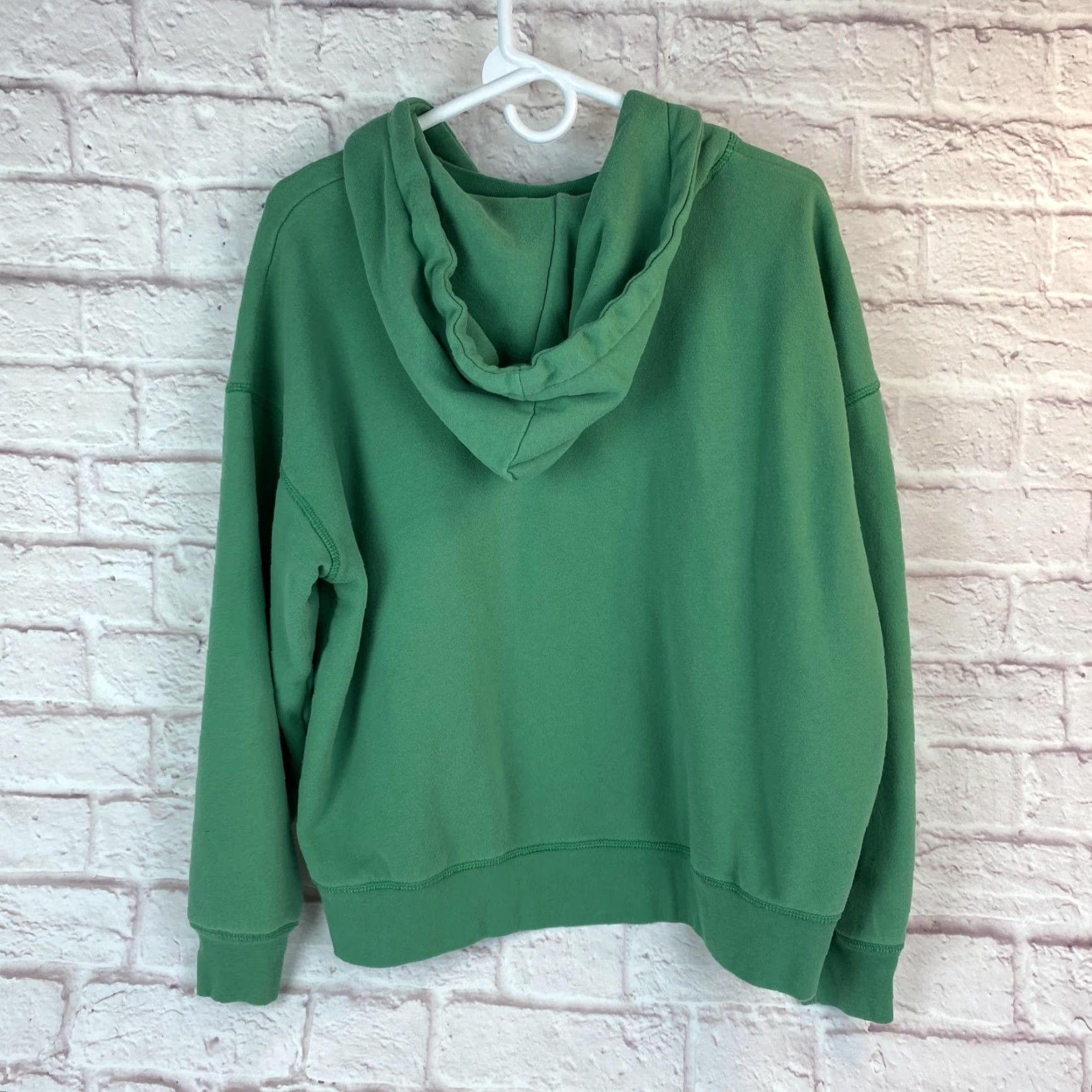 American Eagle Outfitters American Eagle Sweatshirt Womens Small Green Oversized 77 Graphic Pullover Size S / US 4 / IT 40 - 3 Thumbnail