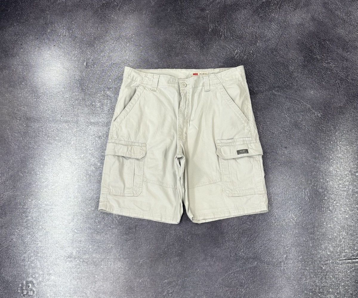 Wrangler Vintage Wrangler Y2K Beige Military Style Hype Cargo Shorts Size US 36 / EU 52 - 1 Thumbnail