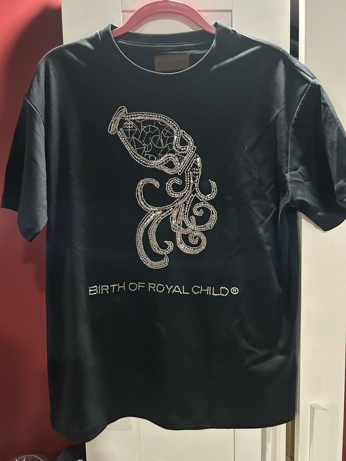 Birth of Royal Child Birth of Royal Child - Zodiac Series “Aquarius” Black Tee M Size US M / EU 48-50 / 2 - 17 Thumbnail