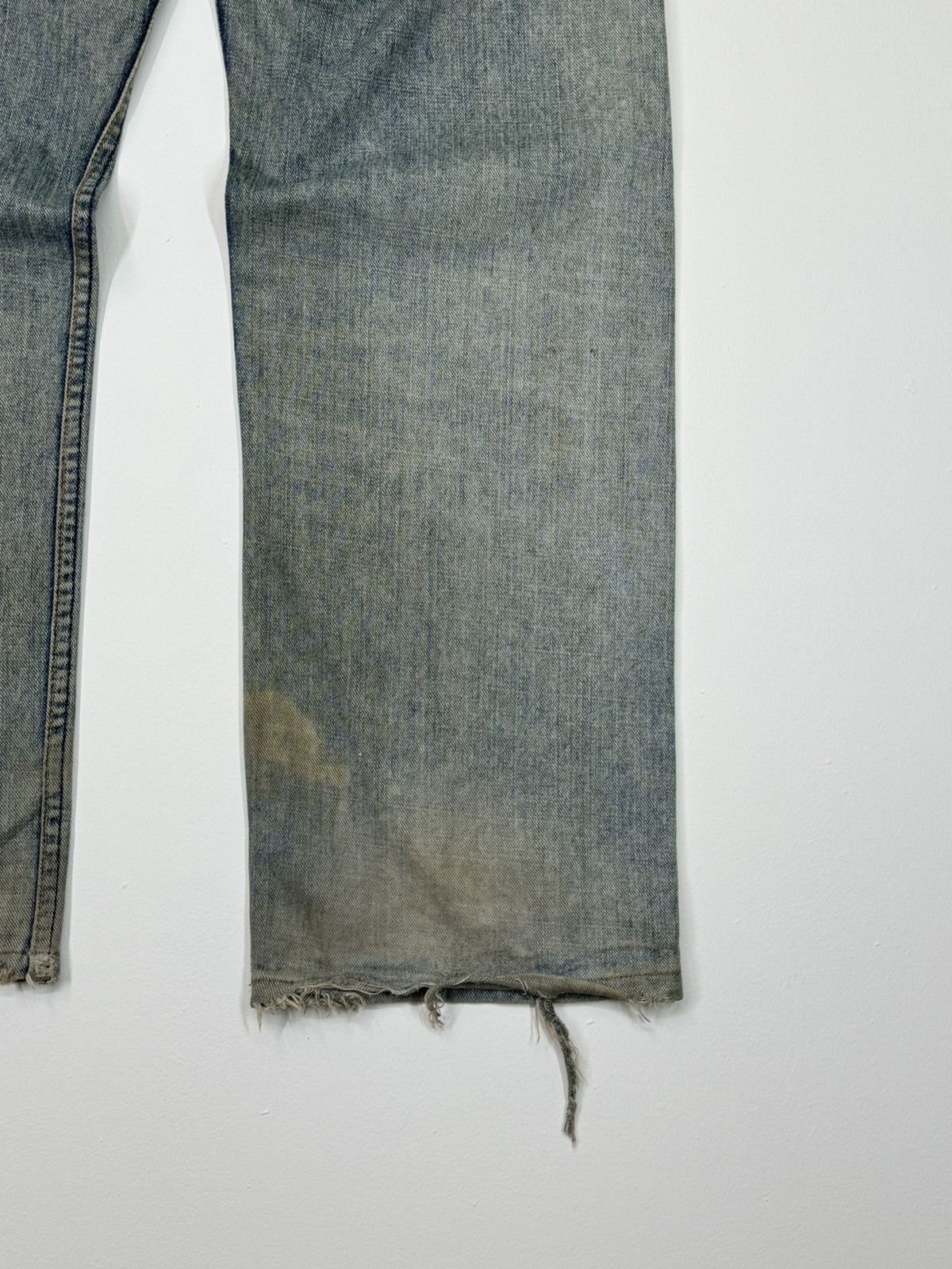 Le Grande Bleu (L.G.B.) × Levi's VINTAGE LEVIS 534 MUD WASH DISTRESSED JEANS Size US 30 / EU 46 - 11 Thumbnail