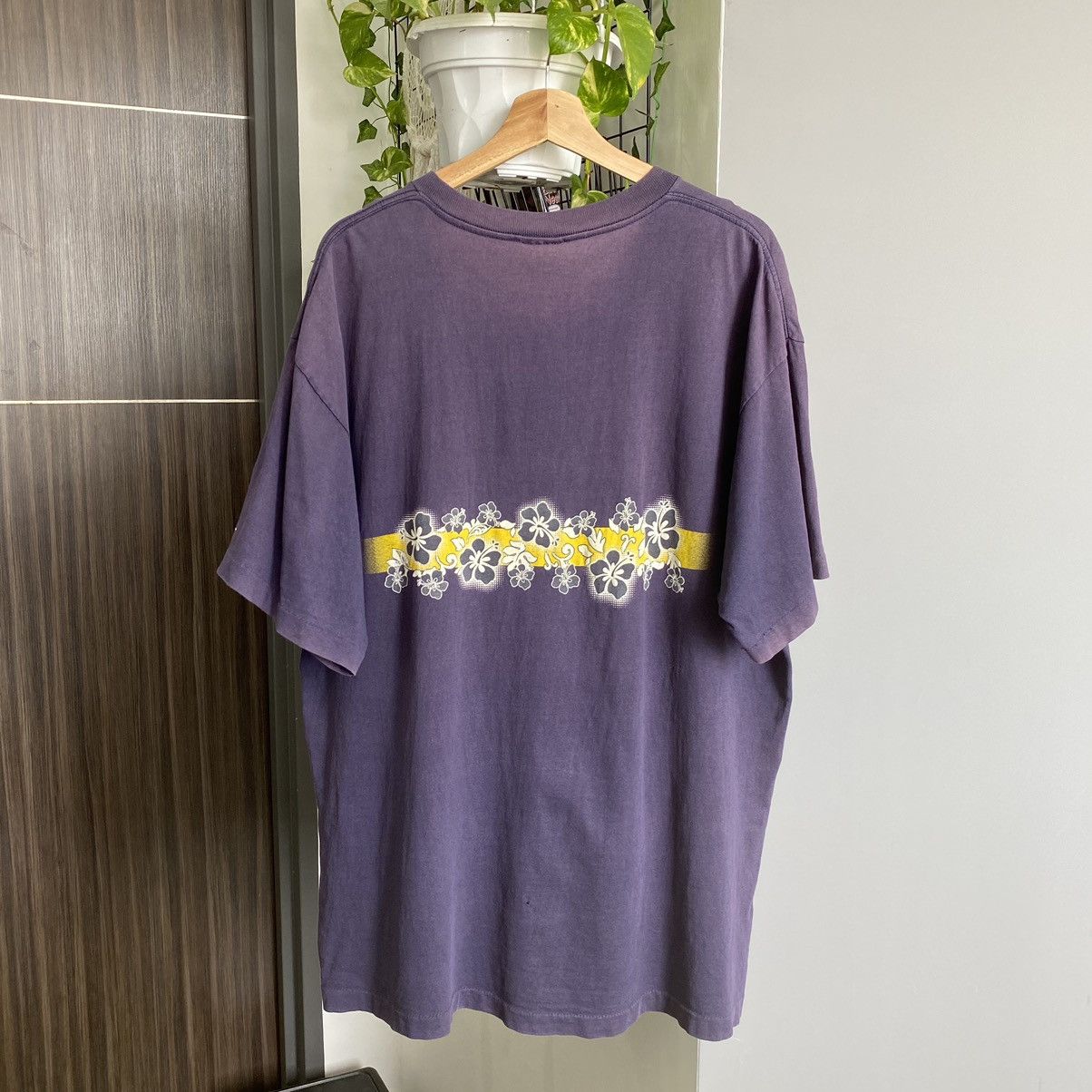 Rusty Thrashed Faded Vintage 90s Rusty Surfboard ERD GRUNGE TEE Size US XL / EU 56 / 4 - 4 Thumbnail
