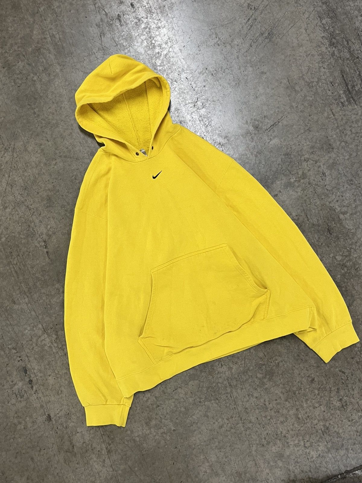 Nike Nike center swoosh hoodie vintage y2k streetwear hype rare Size US XXL / EU 58 / 5 - 1 Thumbnail