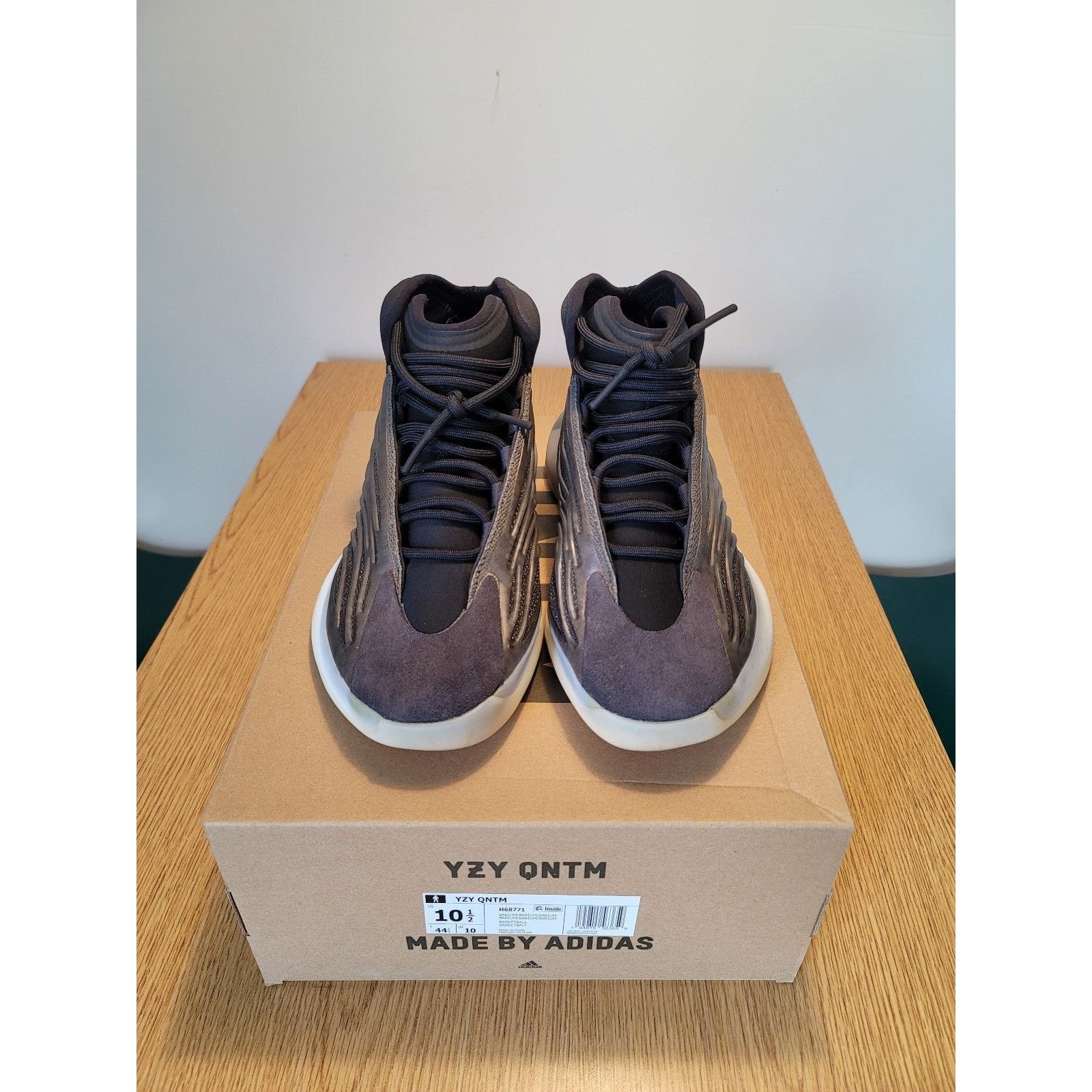 Adidas Adidas Yeezy Qntm Quantum barium custom sz 10.5 Size US 10.5 / EU 43-44 - 2 Thumbnail